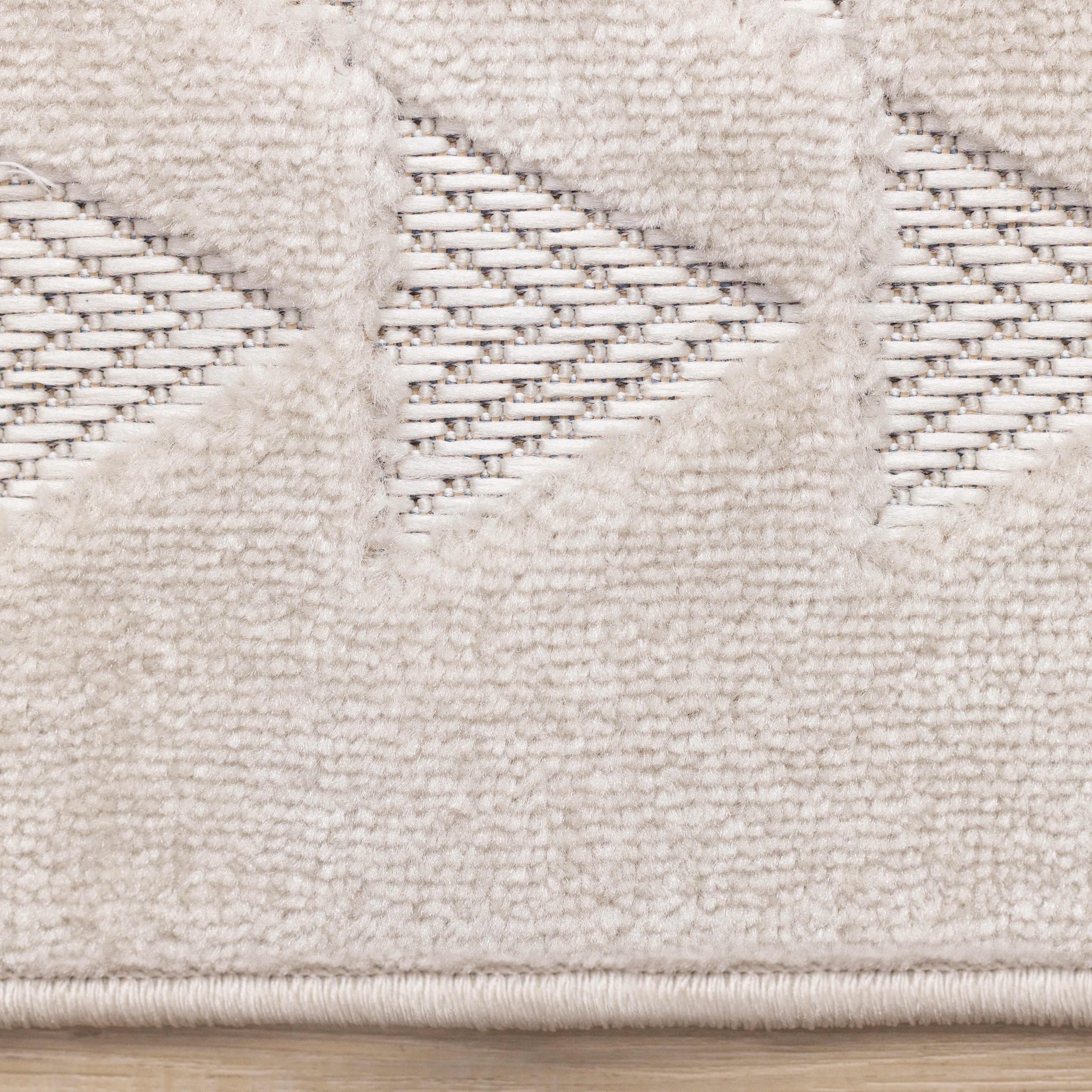 Alta White Rowed Triangles Design Rug