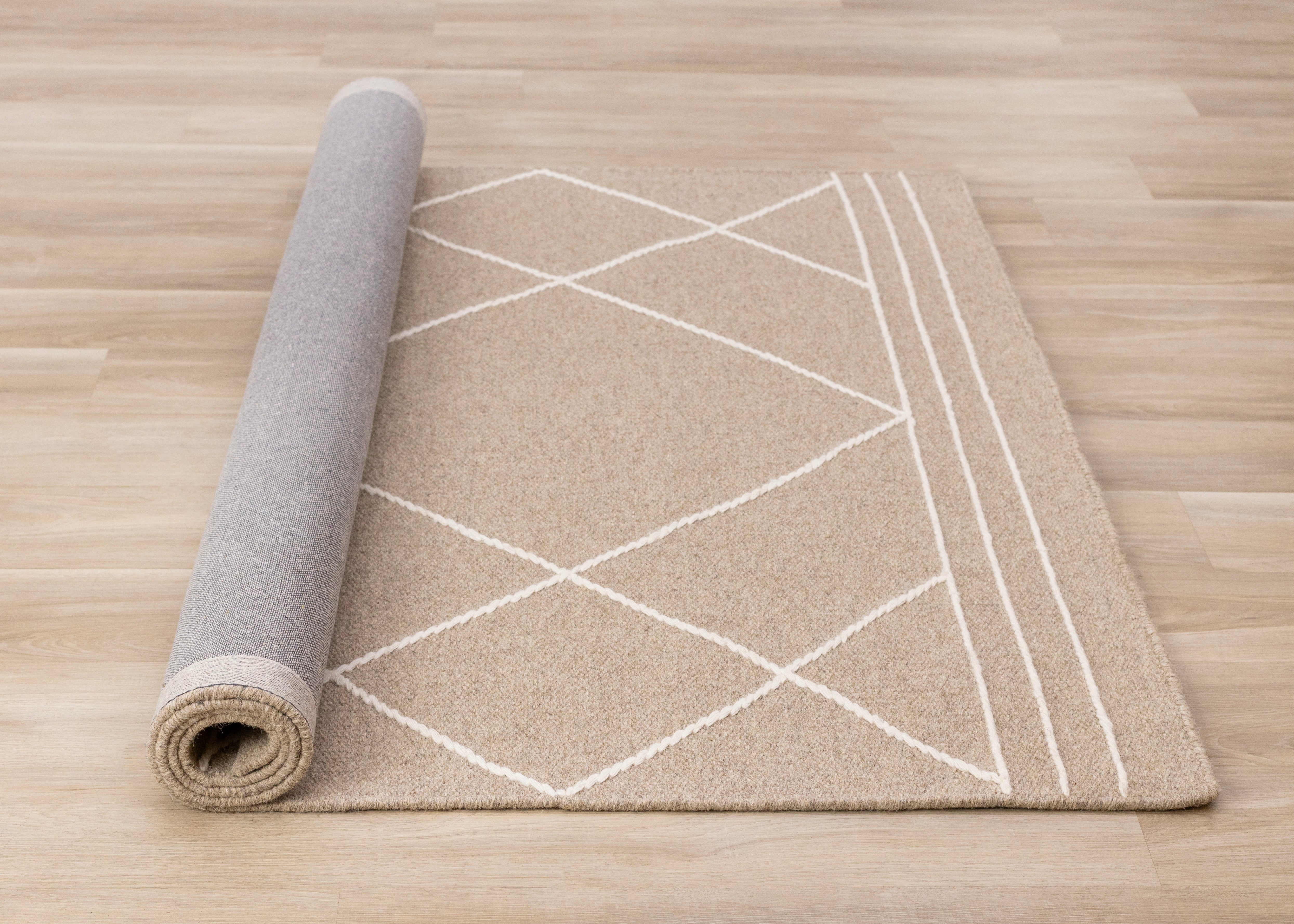 Ascent Beige Cream Diamond Lattice Design Rug