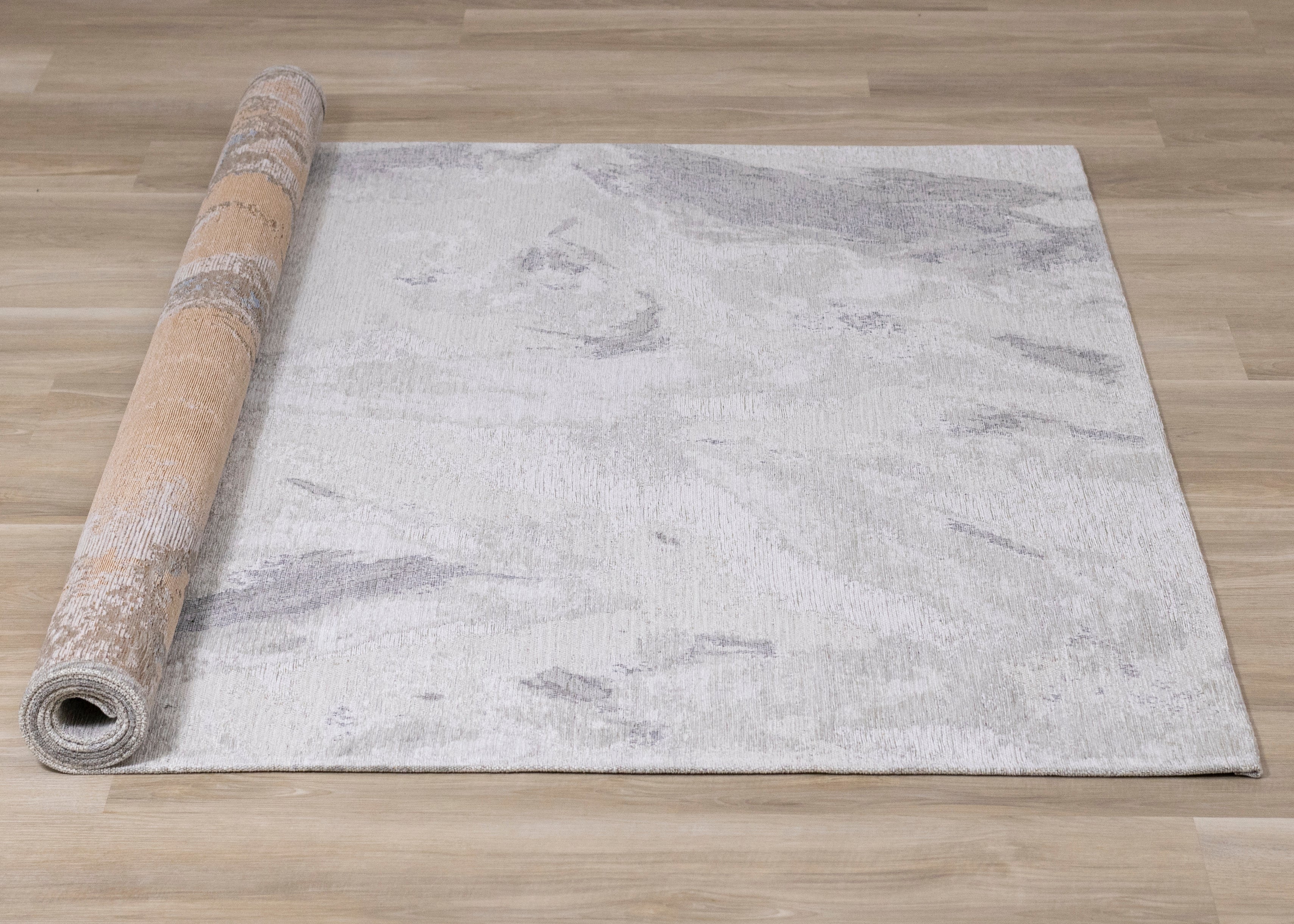 Cathedral Cream Grey Marble Pattern Chenille Rug
