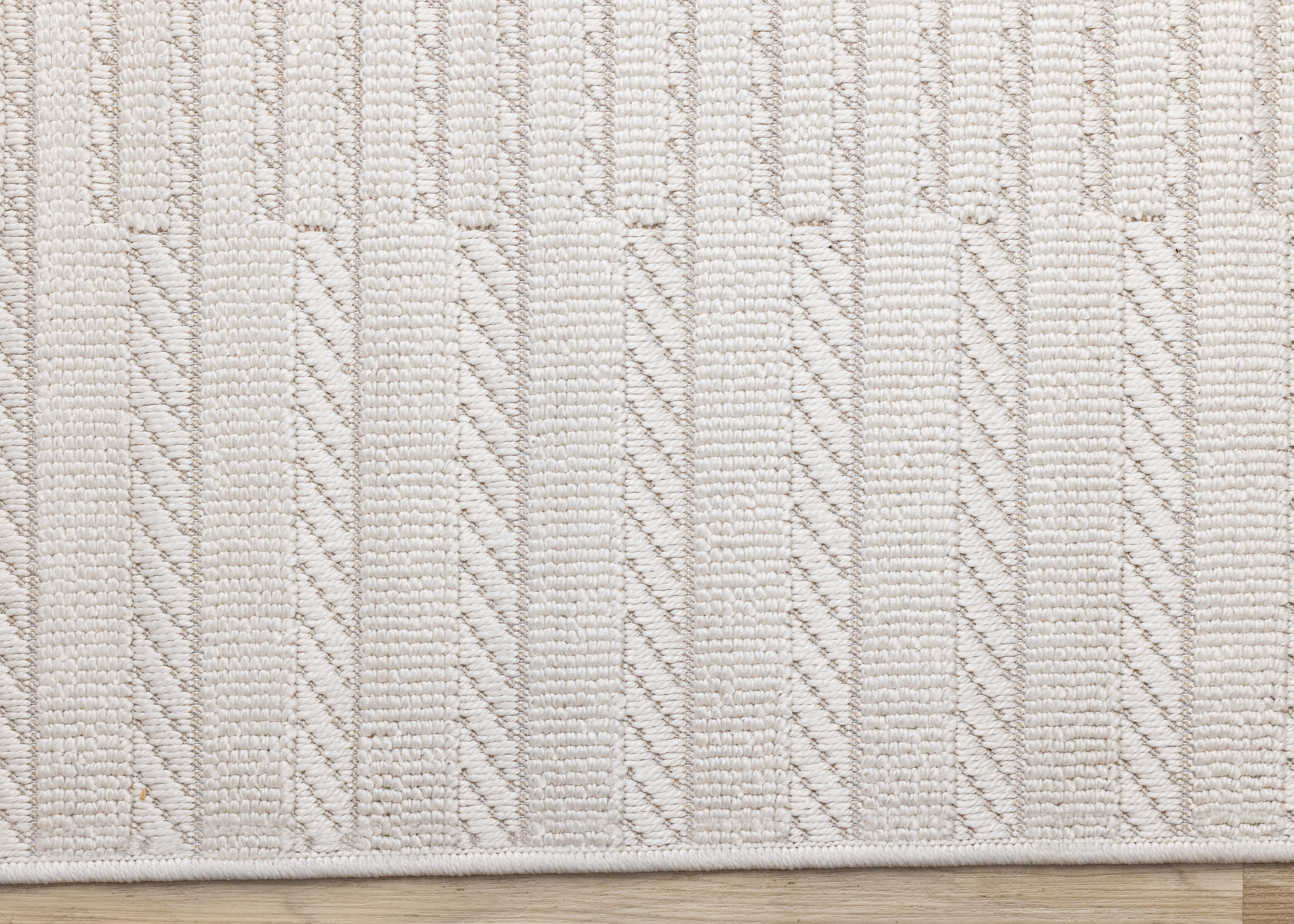 Isla White Striped Columns Rug
