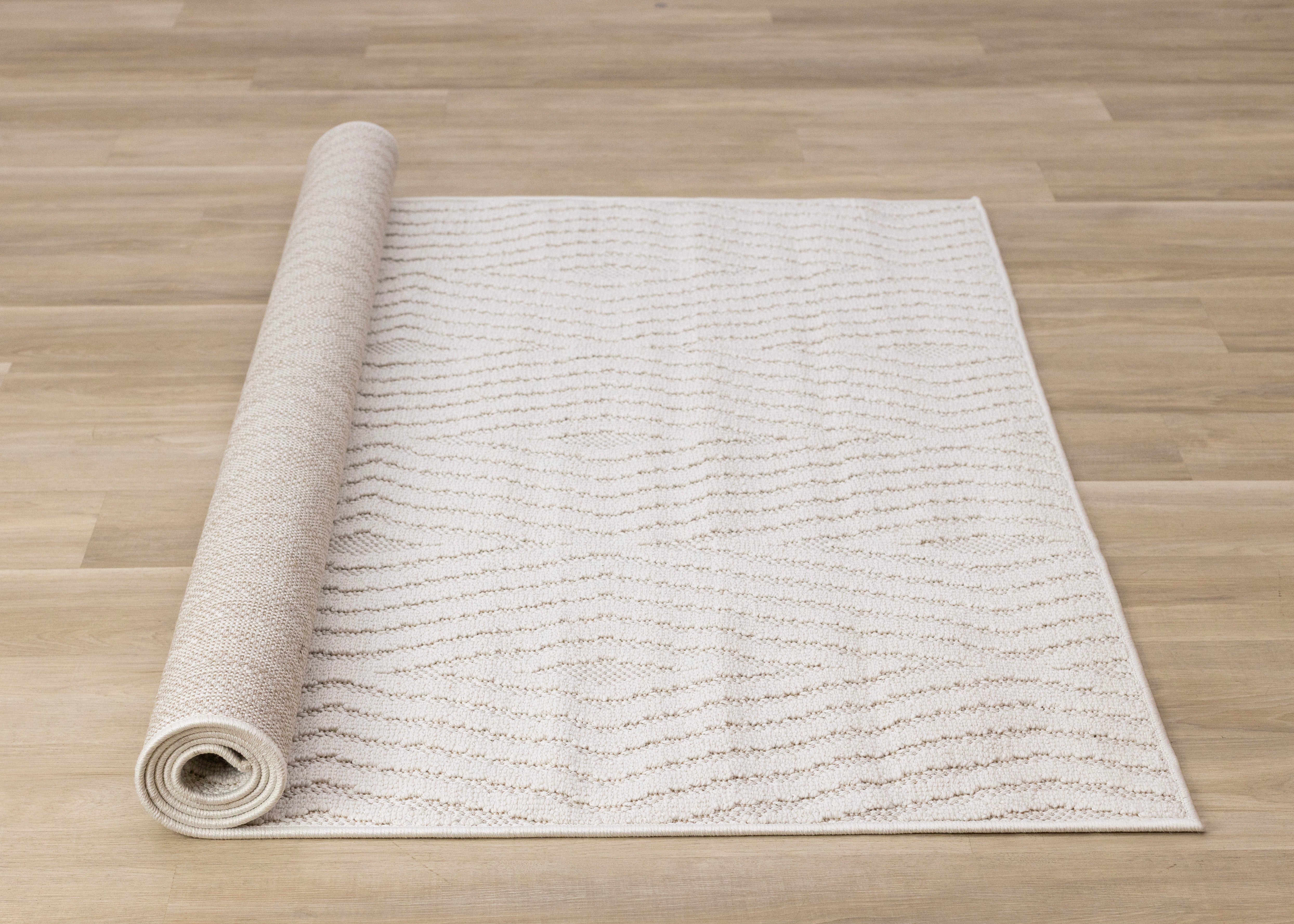 Isla White Diamond Trellis Design Rug