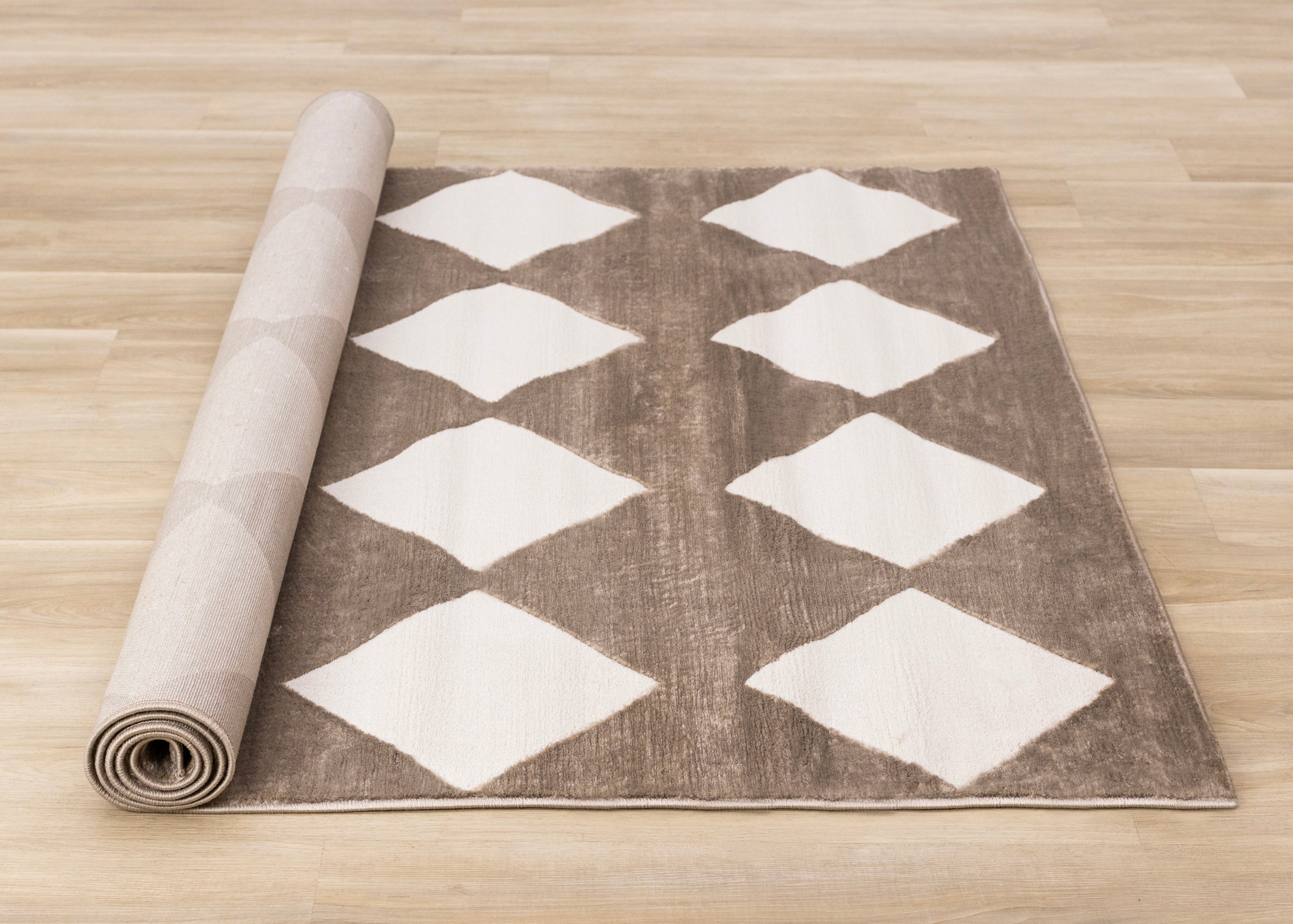 Leo Brown Cream Diamond Design Rug