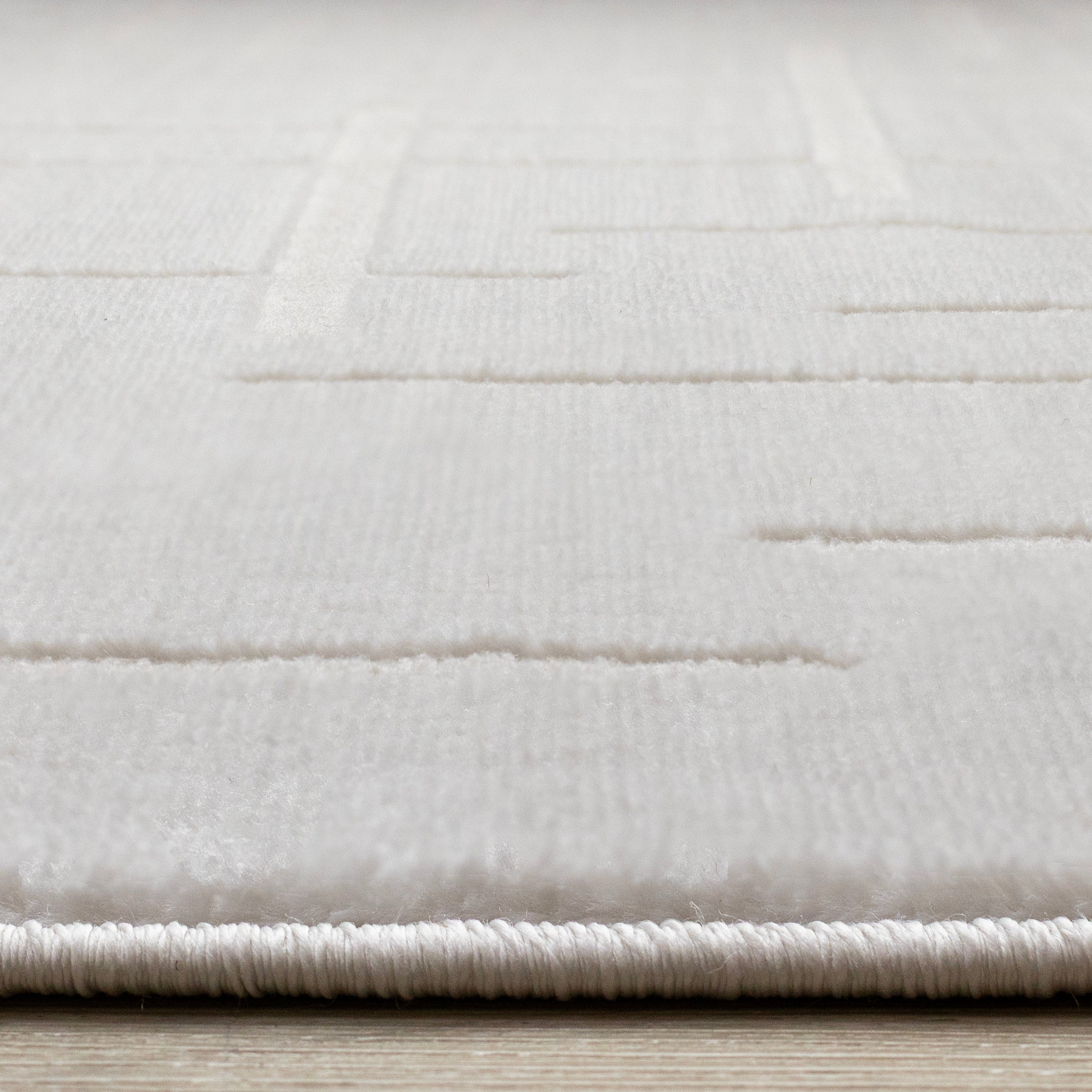 Leo White Lines Design Rug