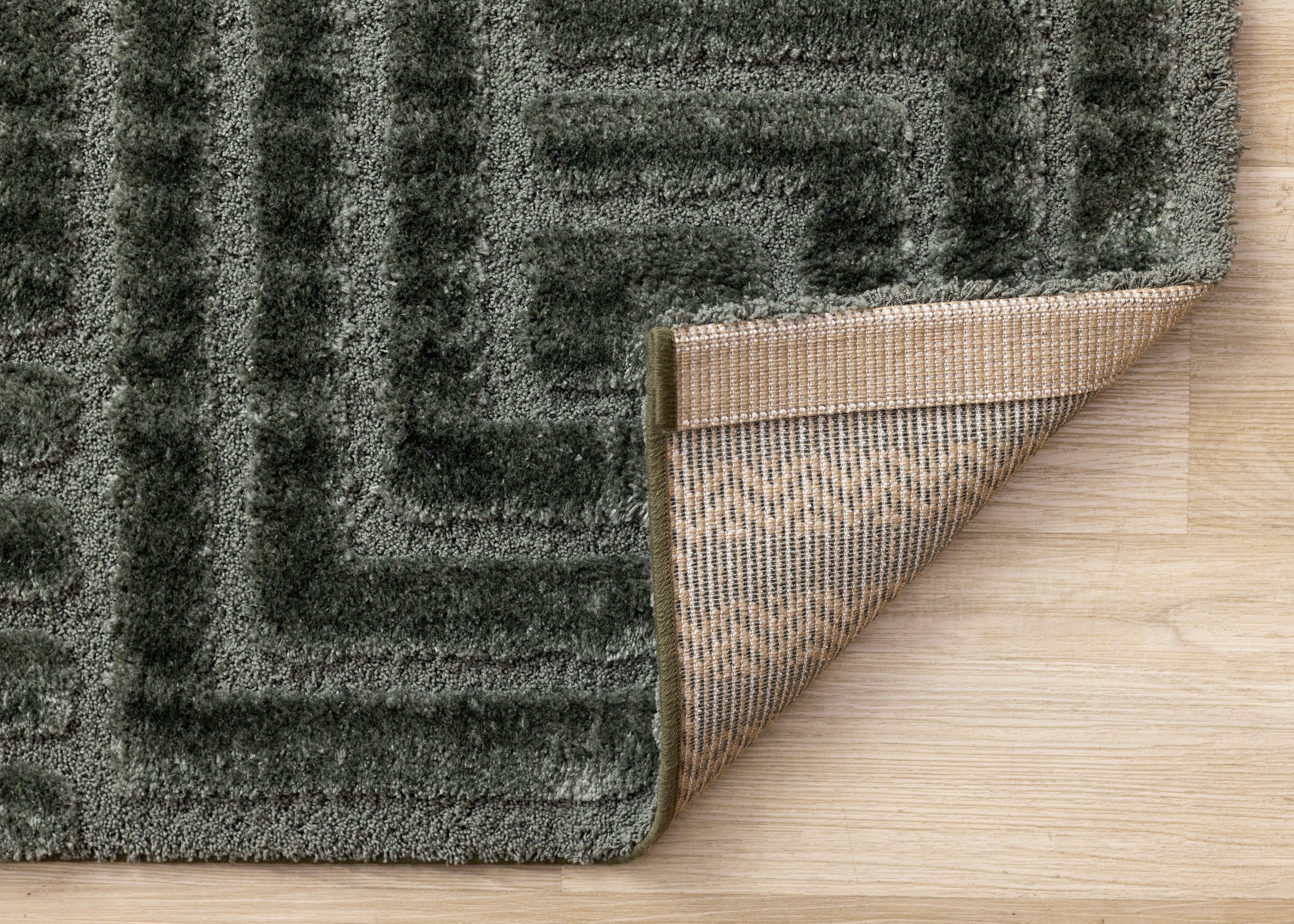 Luxe Green Maze Design Rug