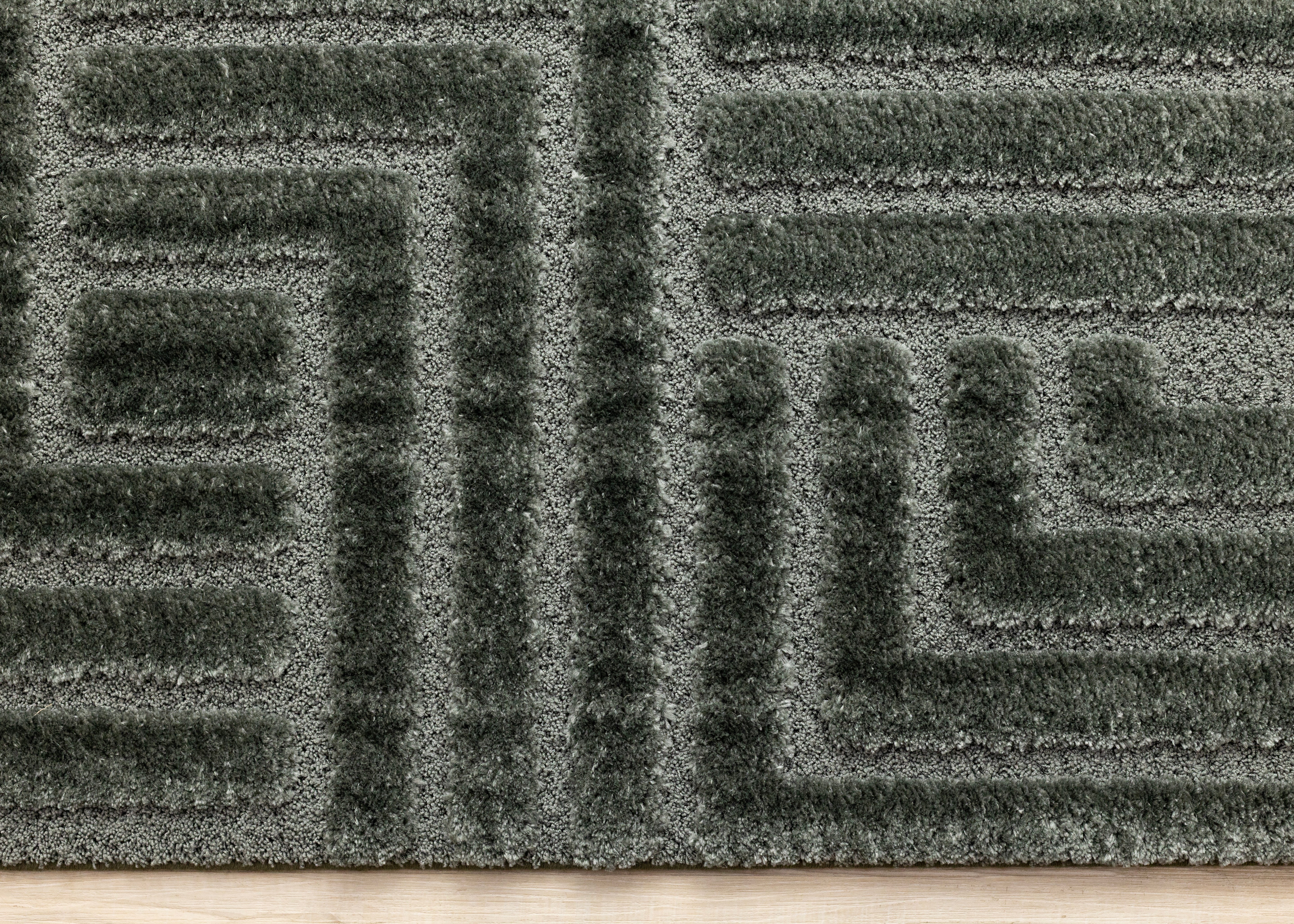 Luxe Green Maze Design Rug