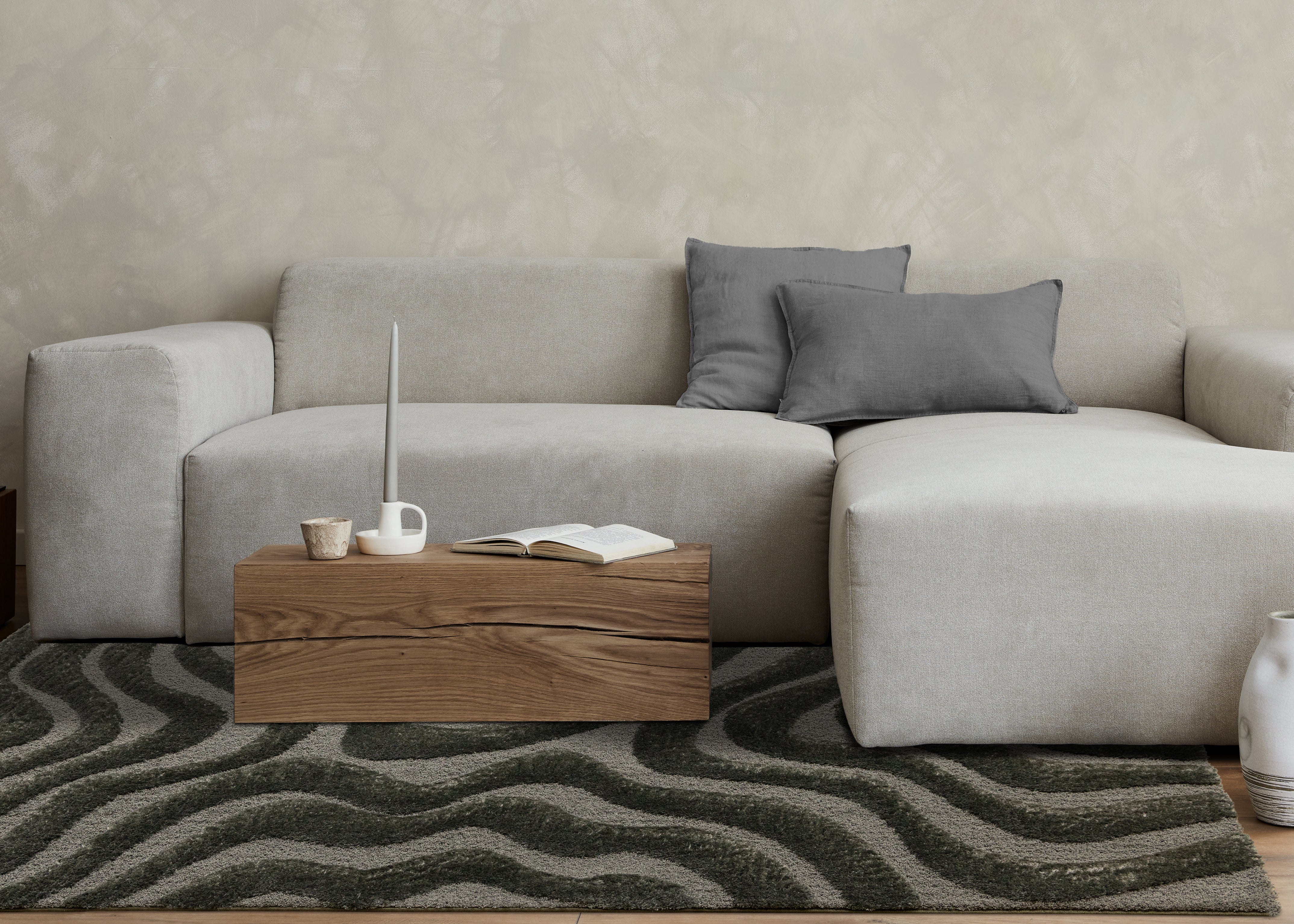 Luxe Green Curvy Lines Rug