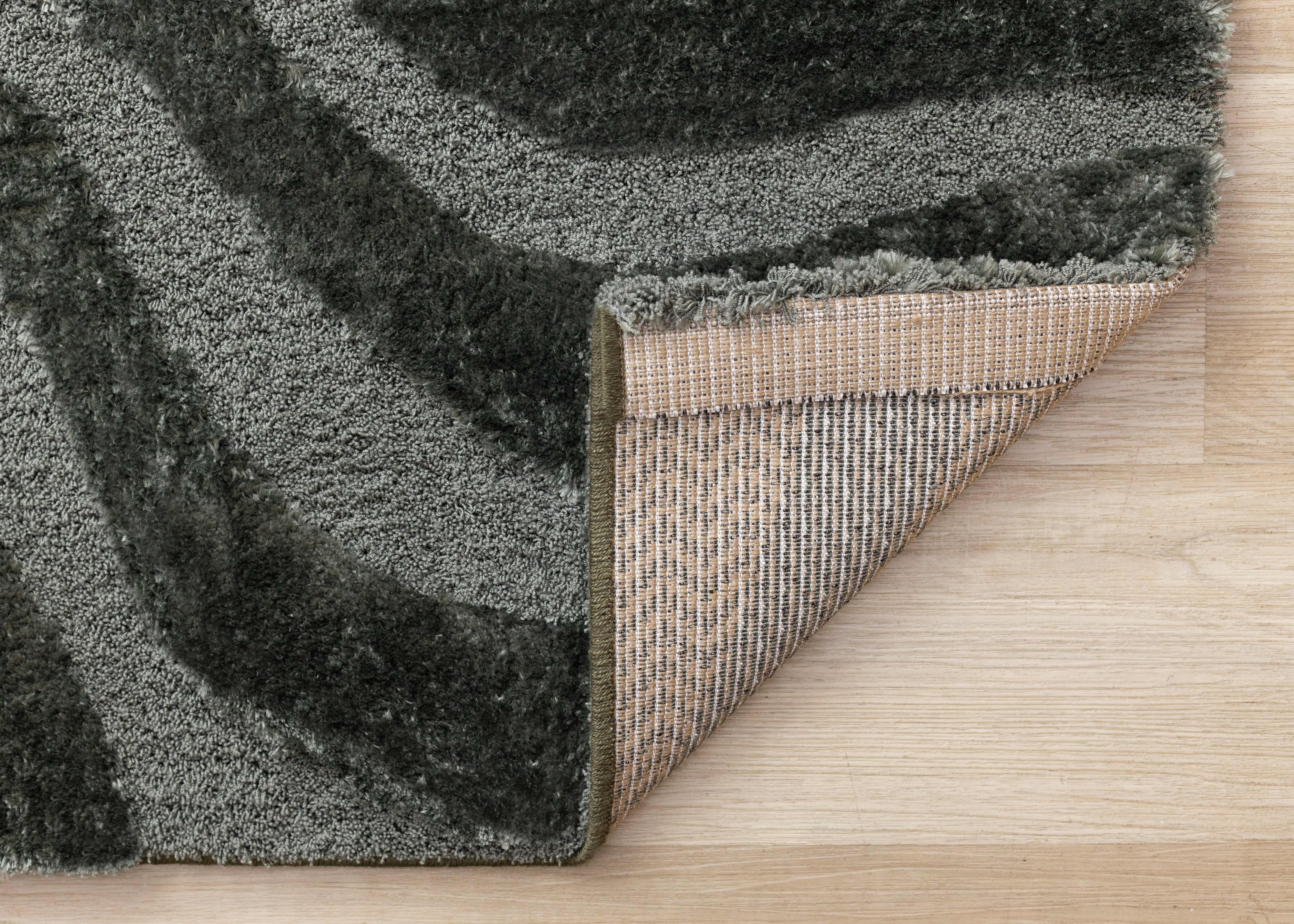 Luxe Green Curvy Lines Rug