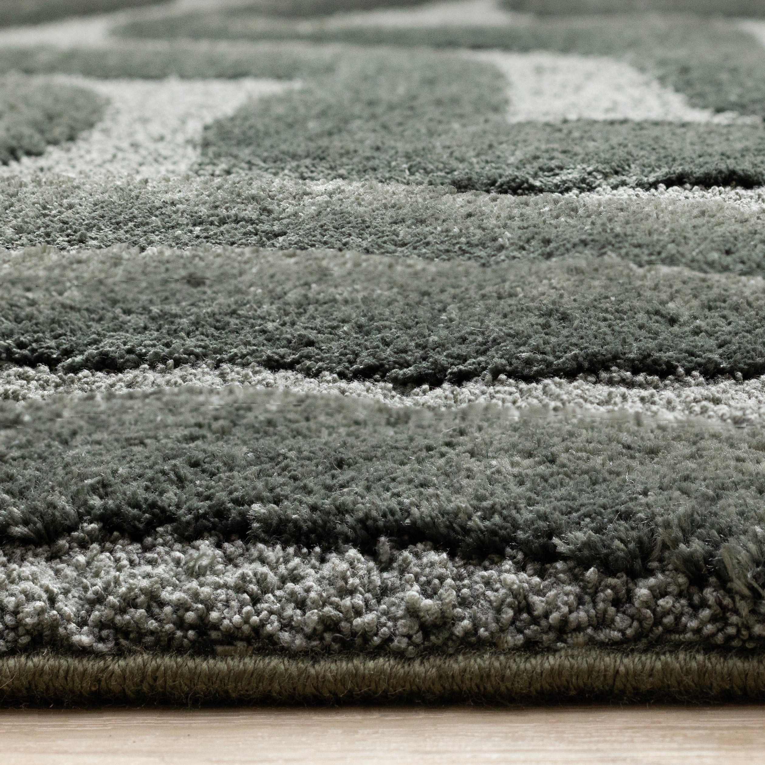Luxe Green Curvy Lines Rug