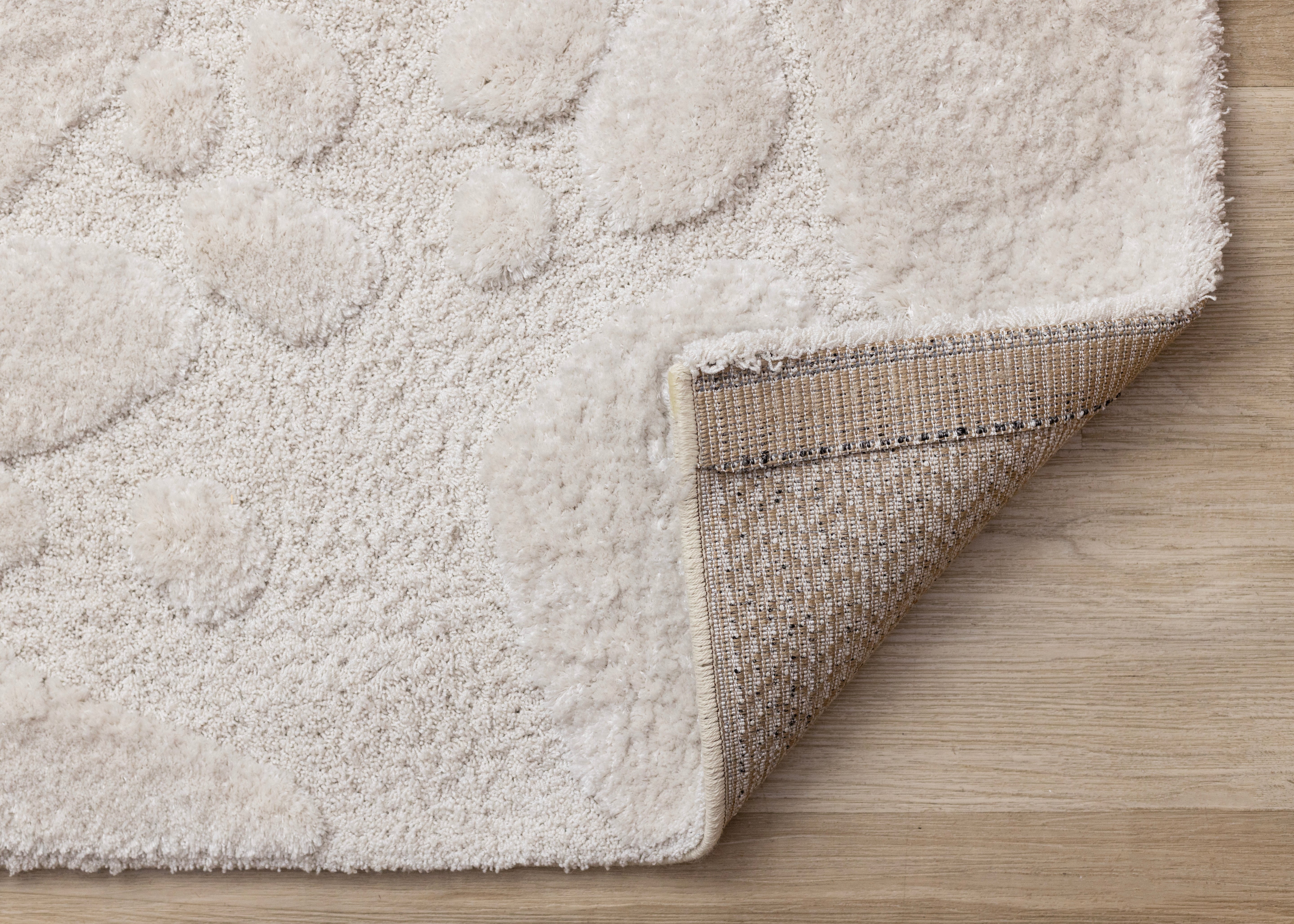Luxe White Pebbled Design Rug