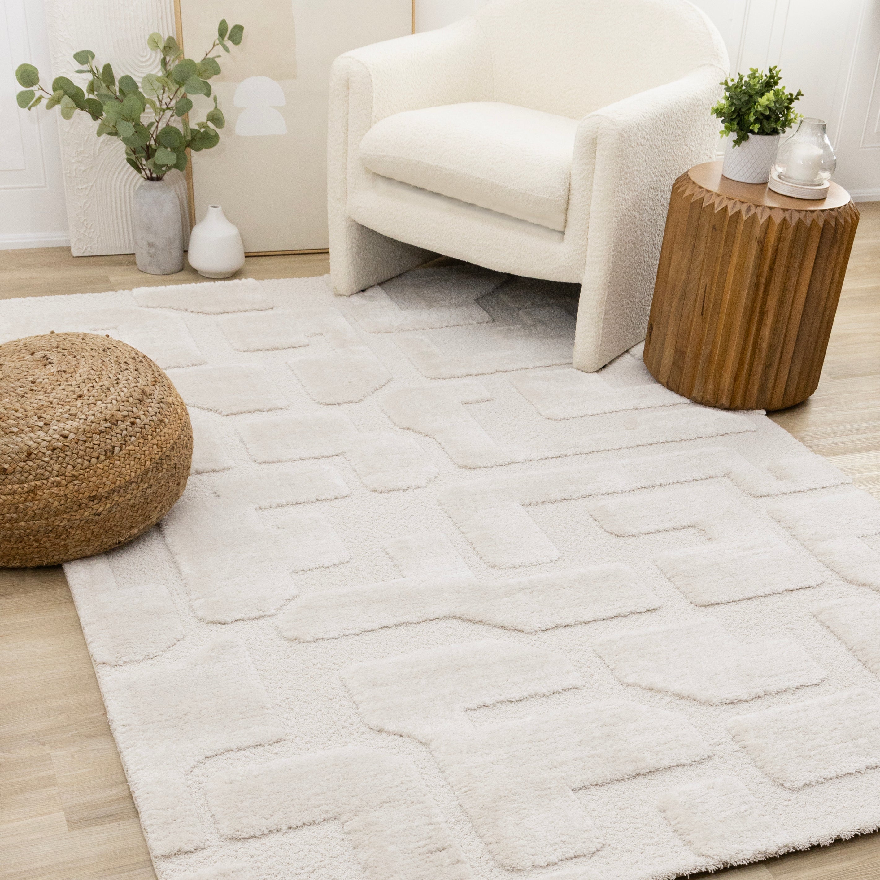 Luxe White Scattered Shapes Design Rug
