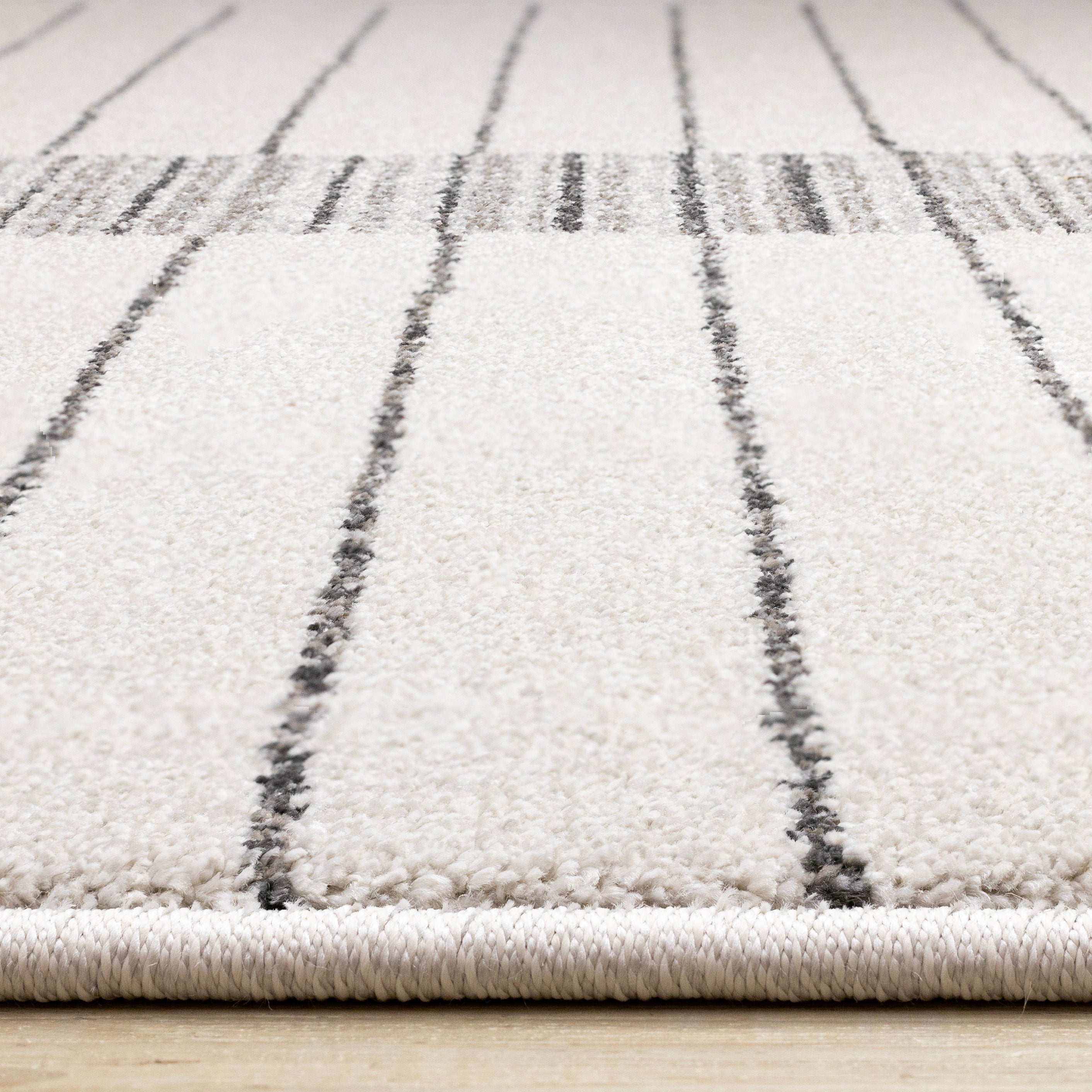 Mae White Black Intricate Line Design Rug