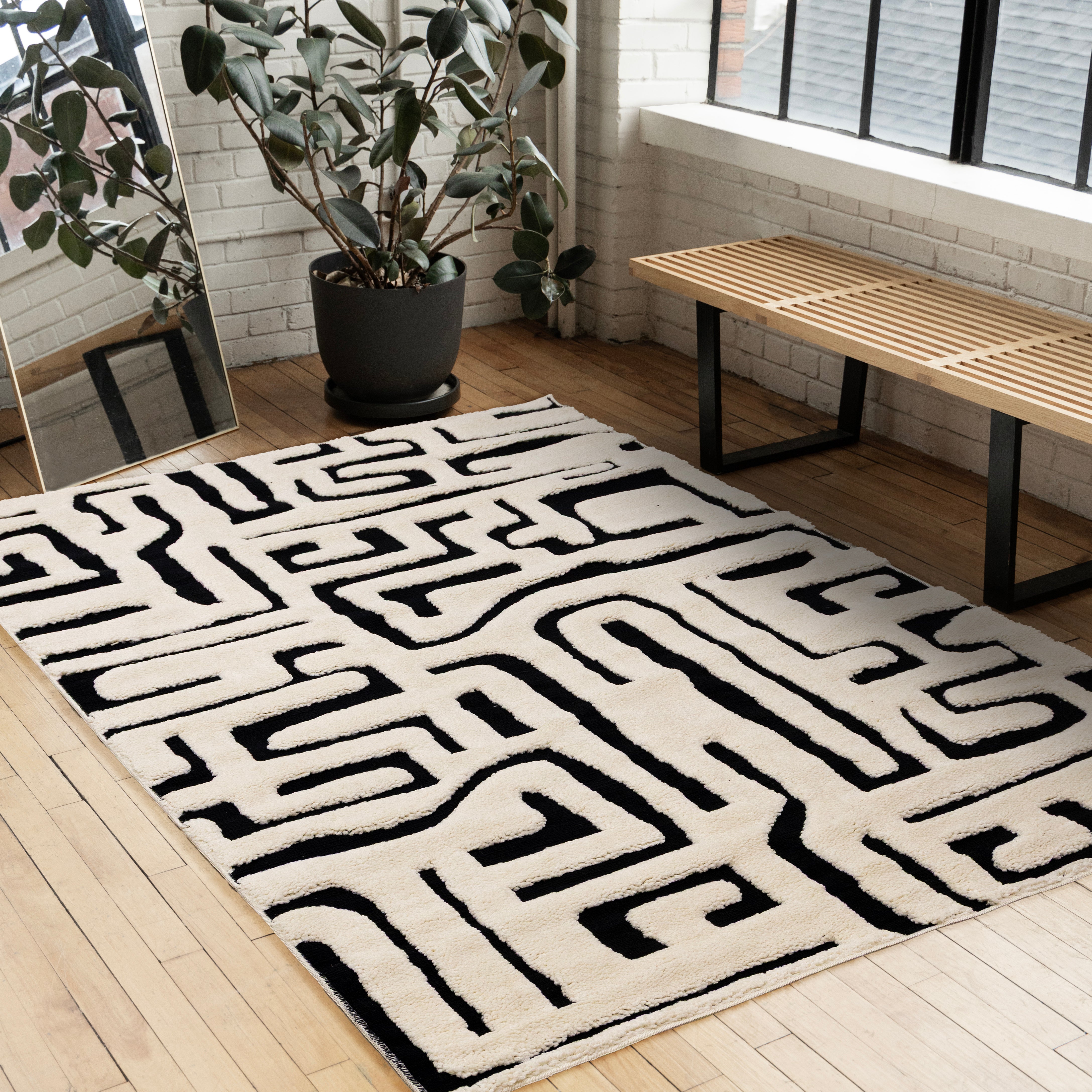 Mareeba White Black Abstract Design Rug