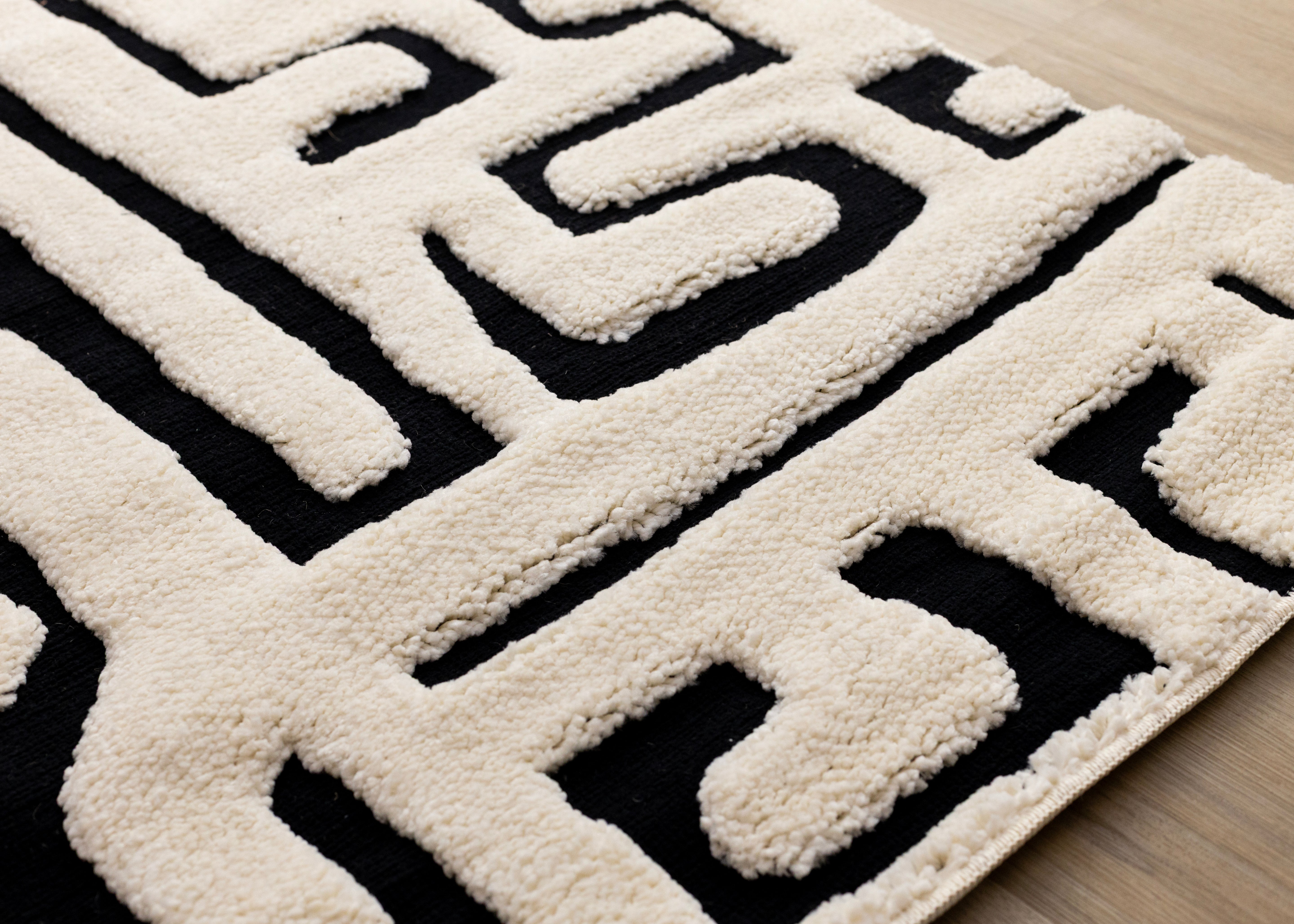 Mareeba White Black Abstract Design Rug