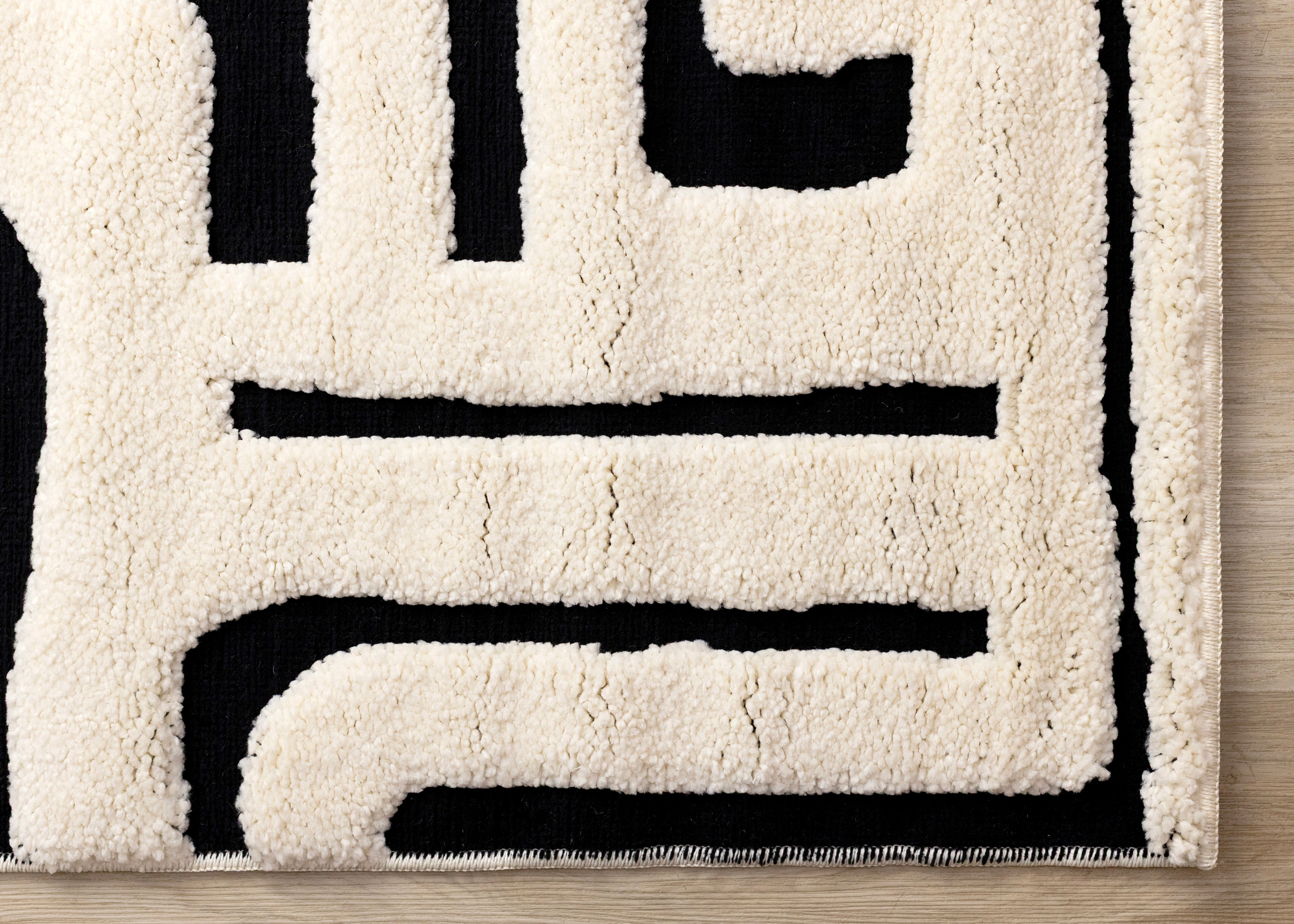 Mareeba White Black Abstract Design Rug