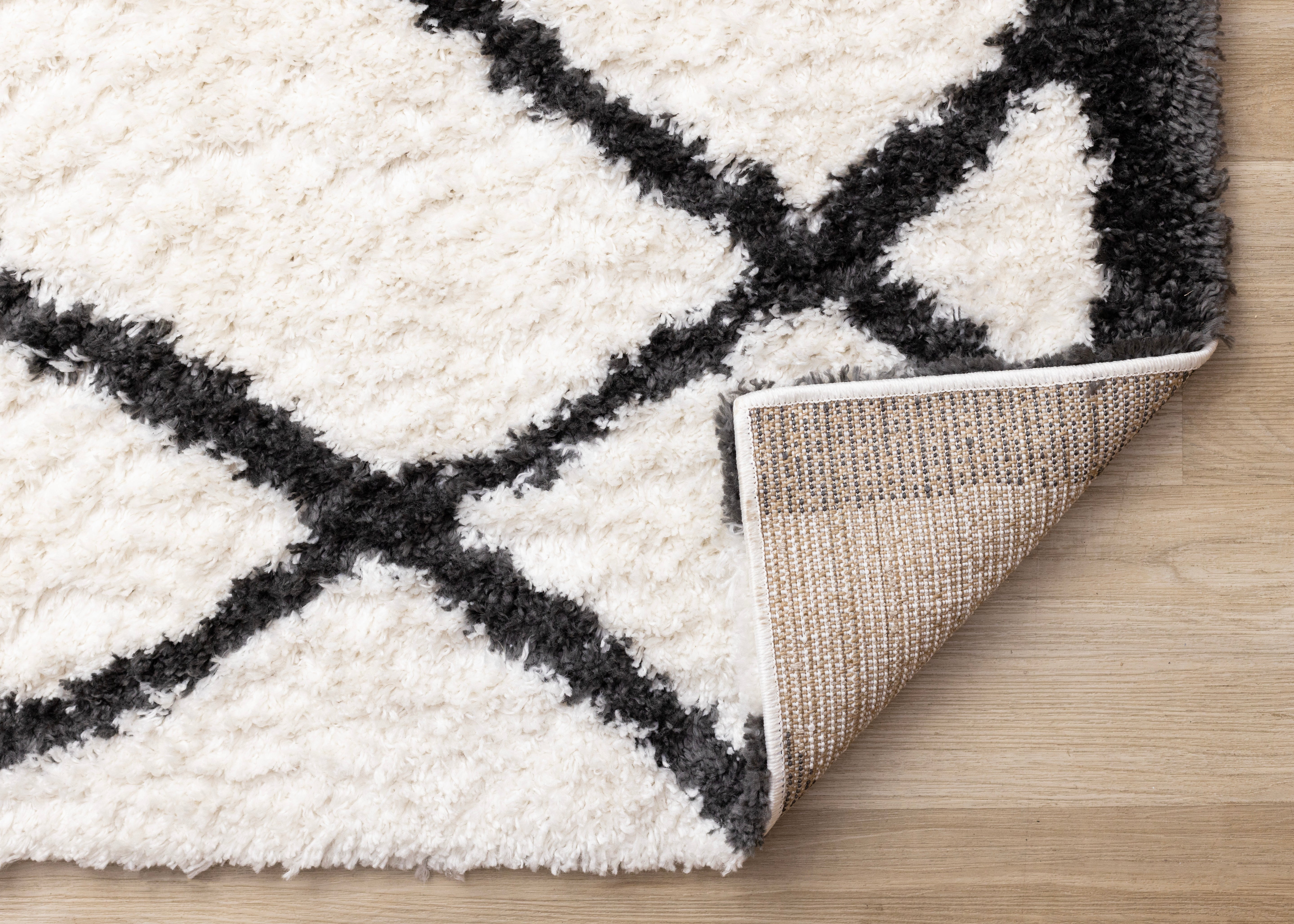 Pascal White Grey Geometric Comfort Shag Rug