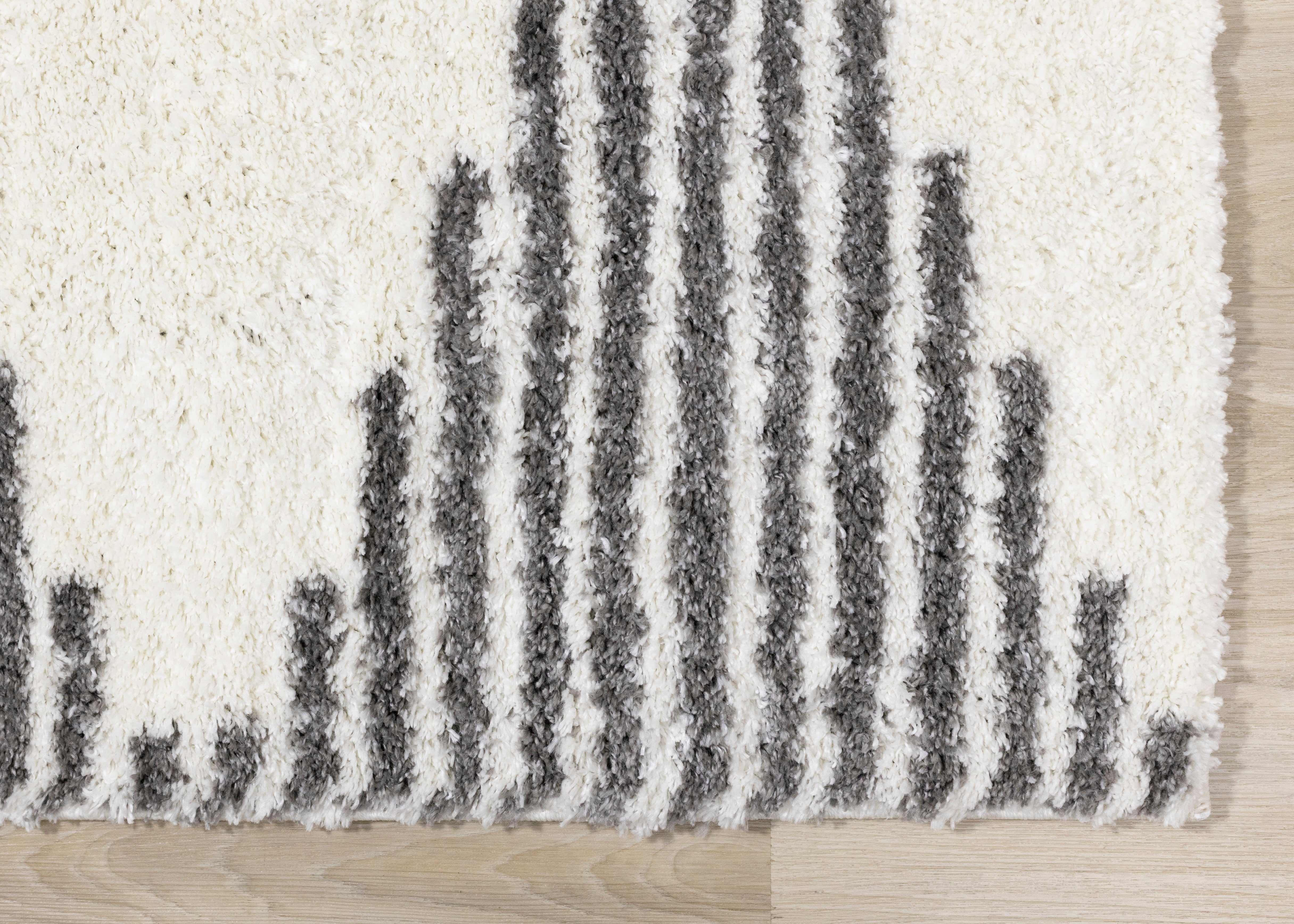 Pascal Cream Grey Inverted Diamond Pattern Rug