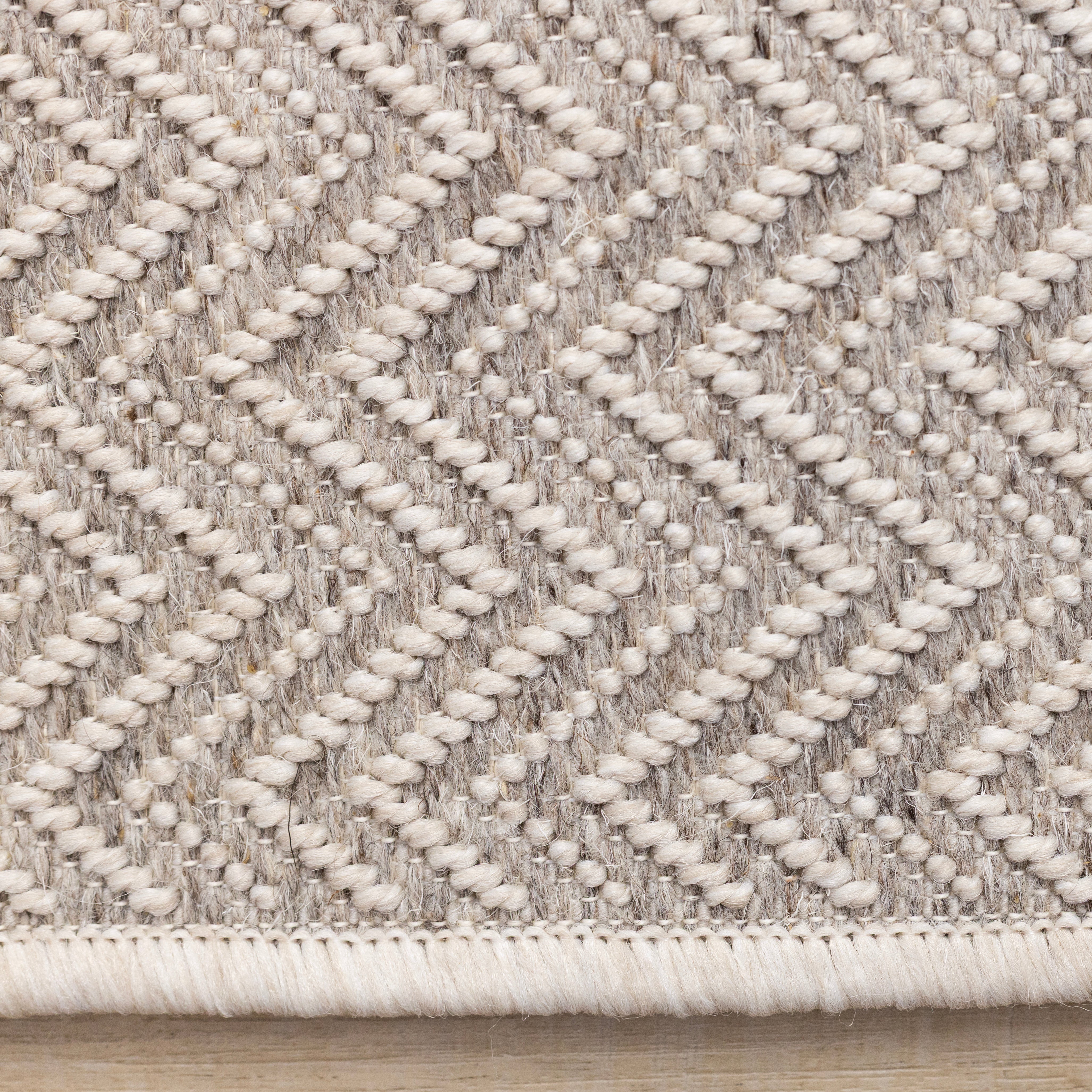 Peak Grey Chevron Design Rug