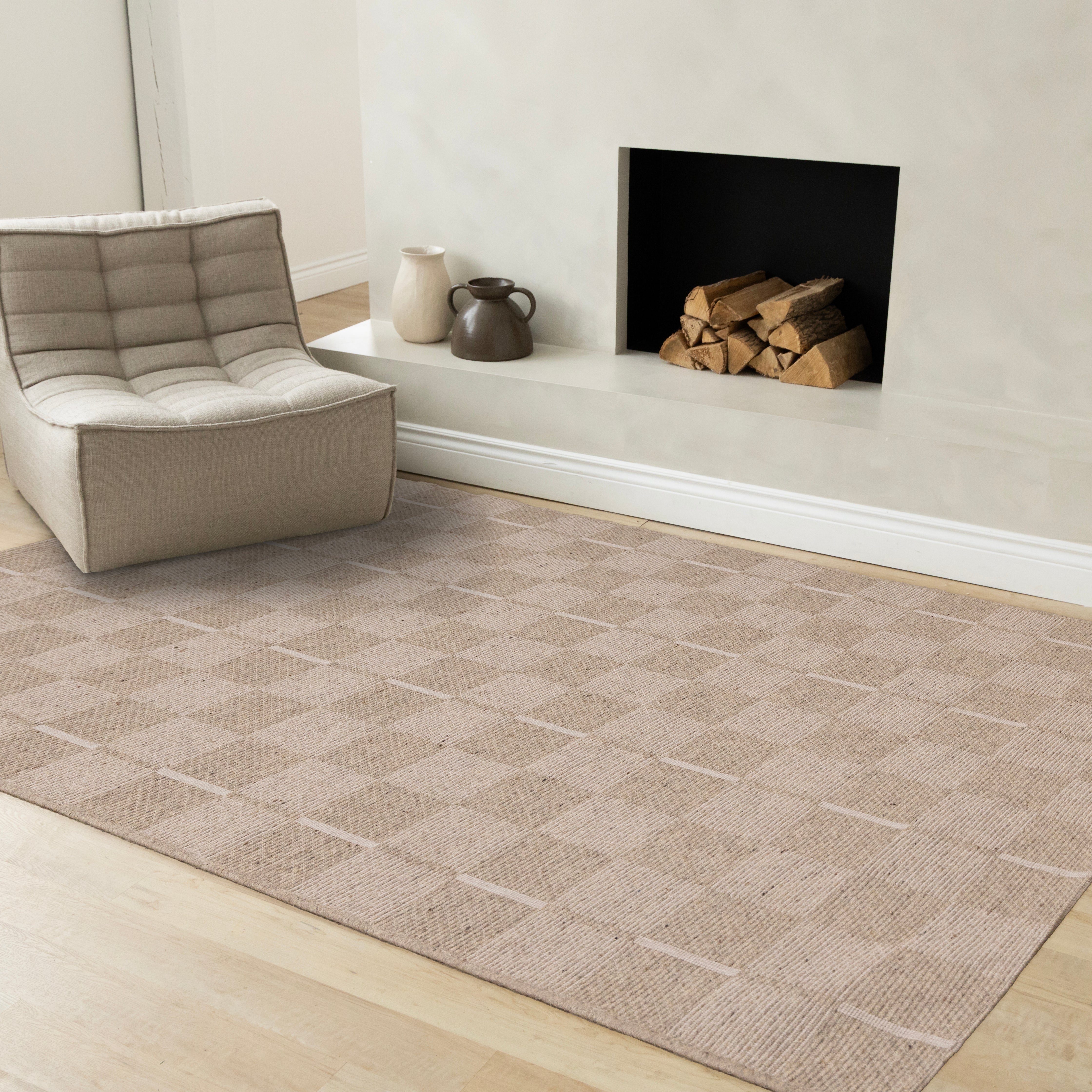 Peak Beige White Checkered Design Rug