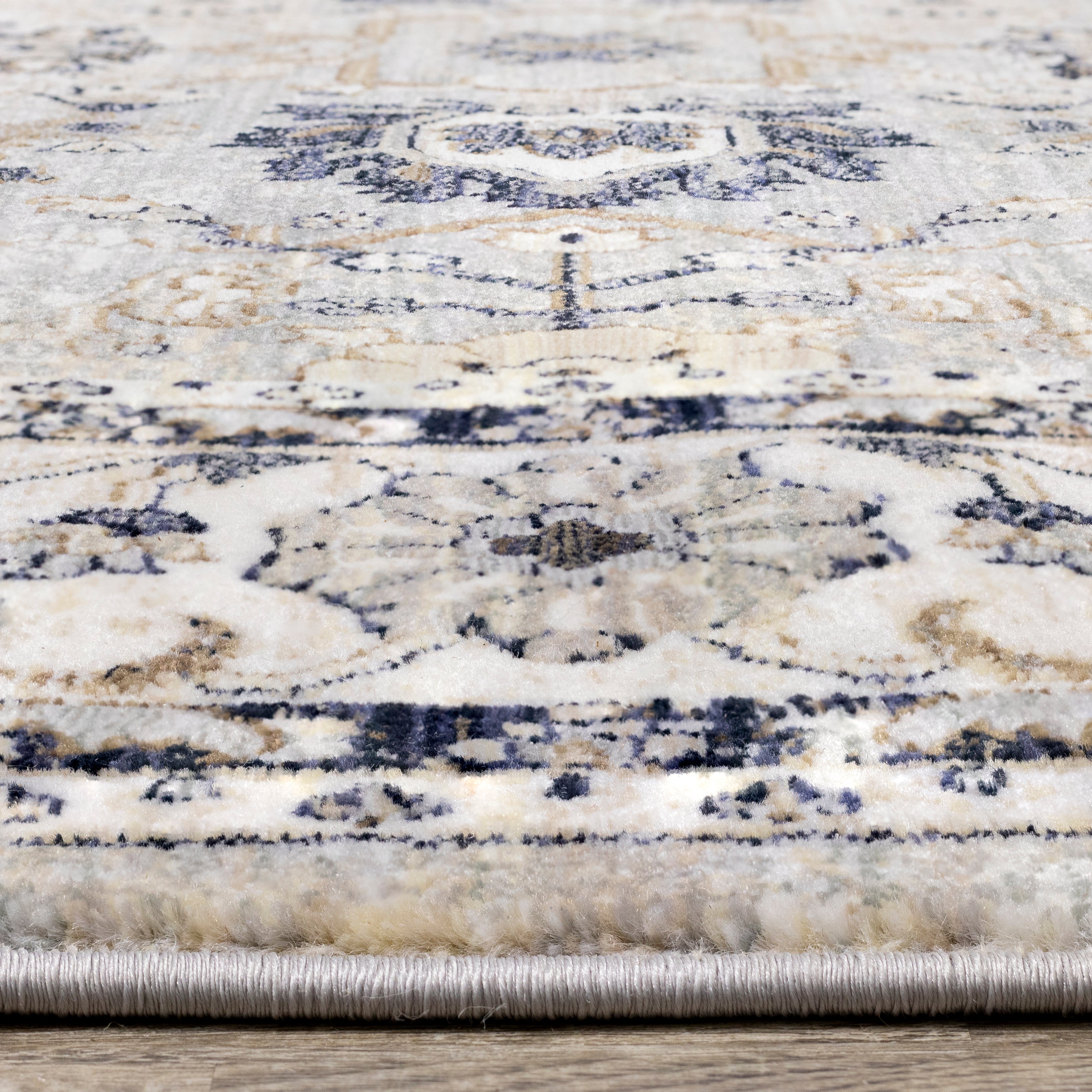 Samira Traditional Cream Blue Border Rug