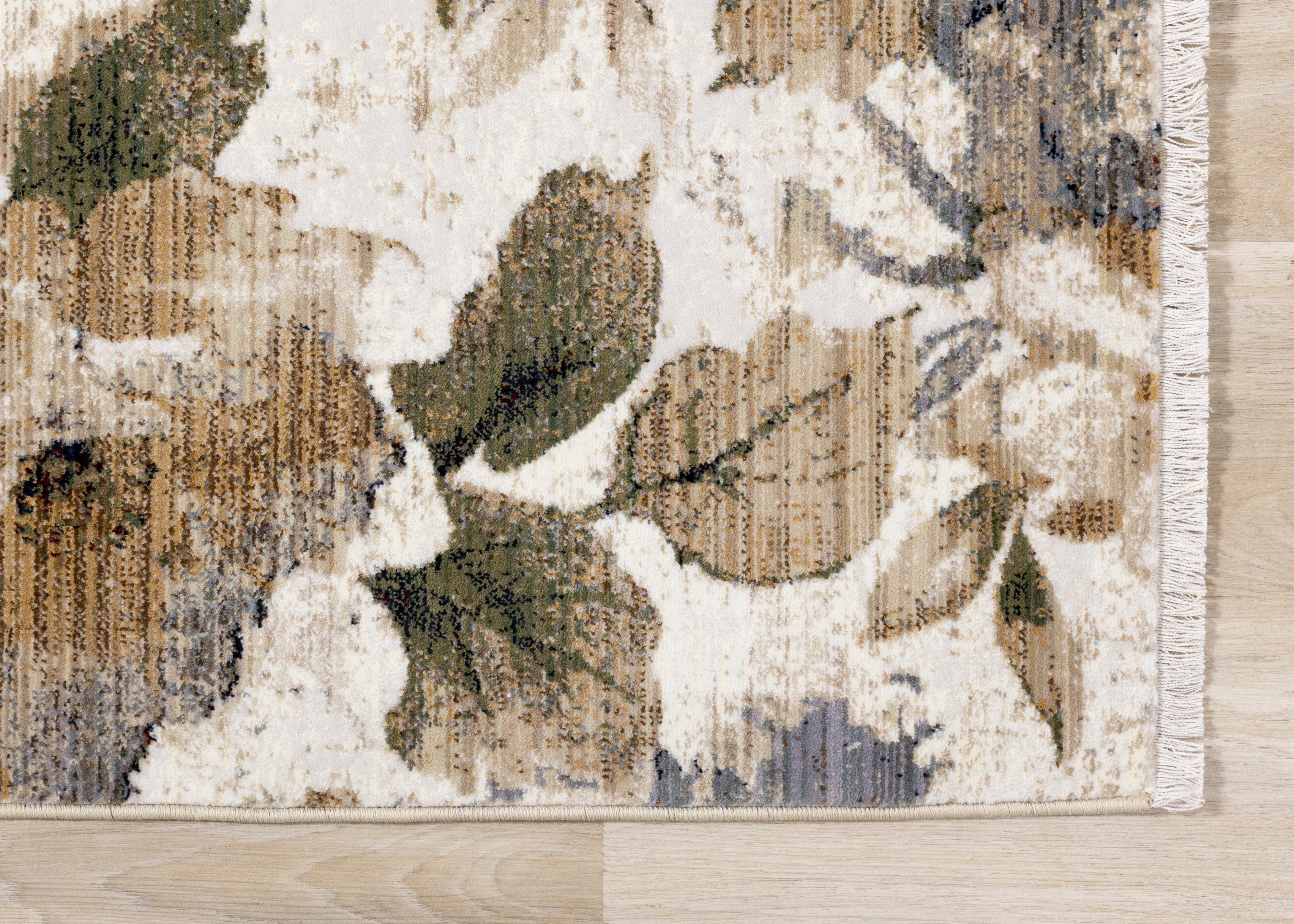 Serene Warm Toned Floral Print Rug