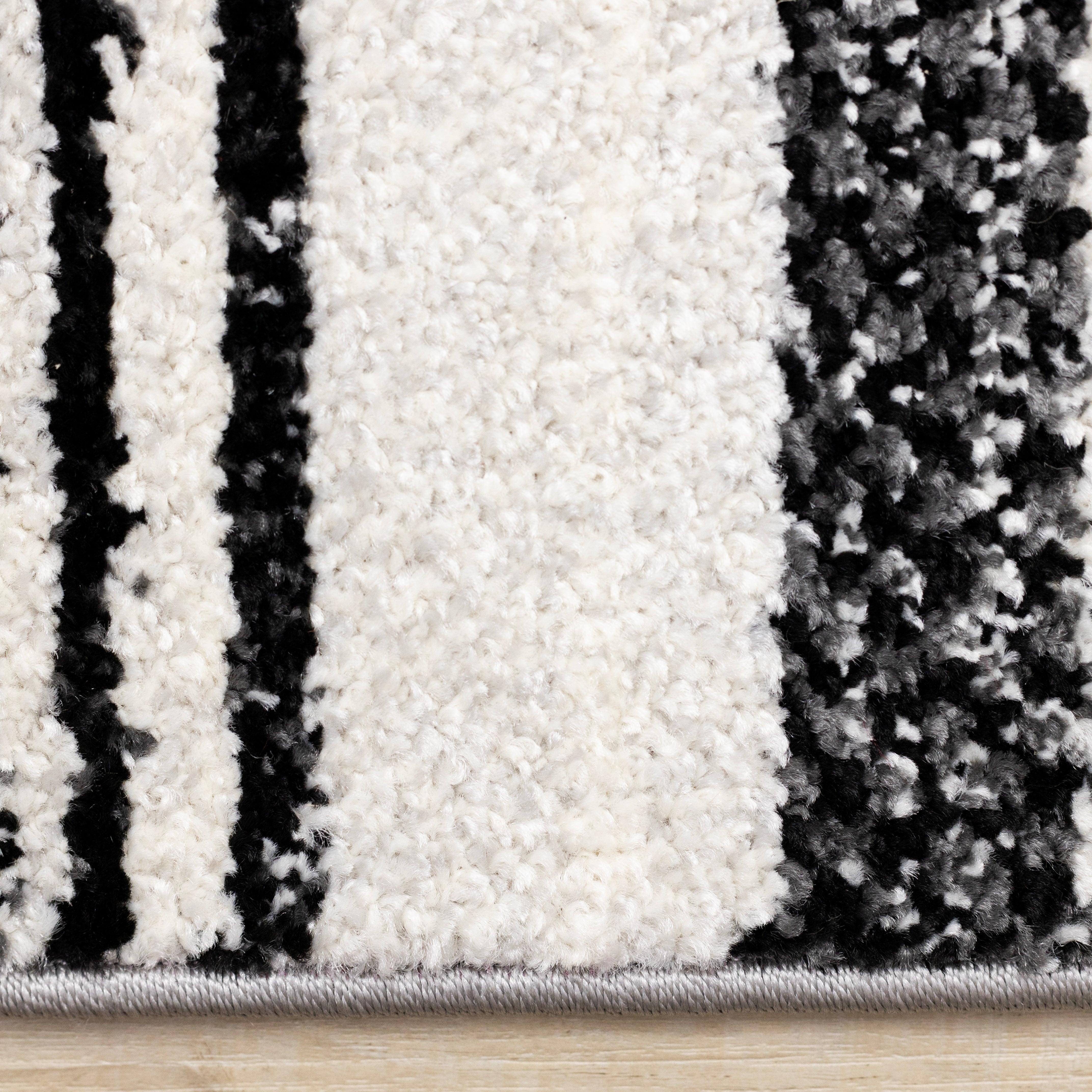 Swift Black White Patterned Lines Rug