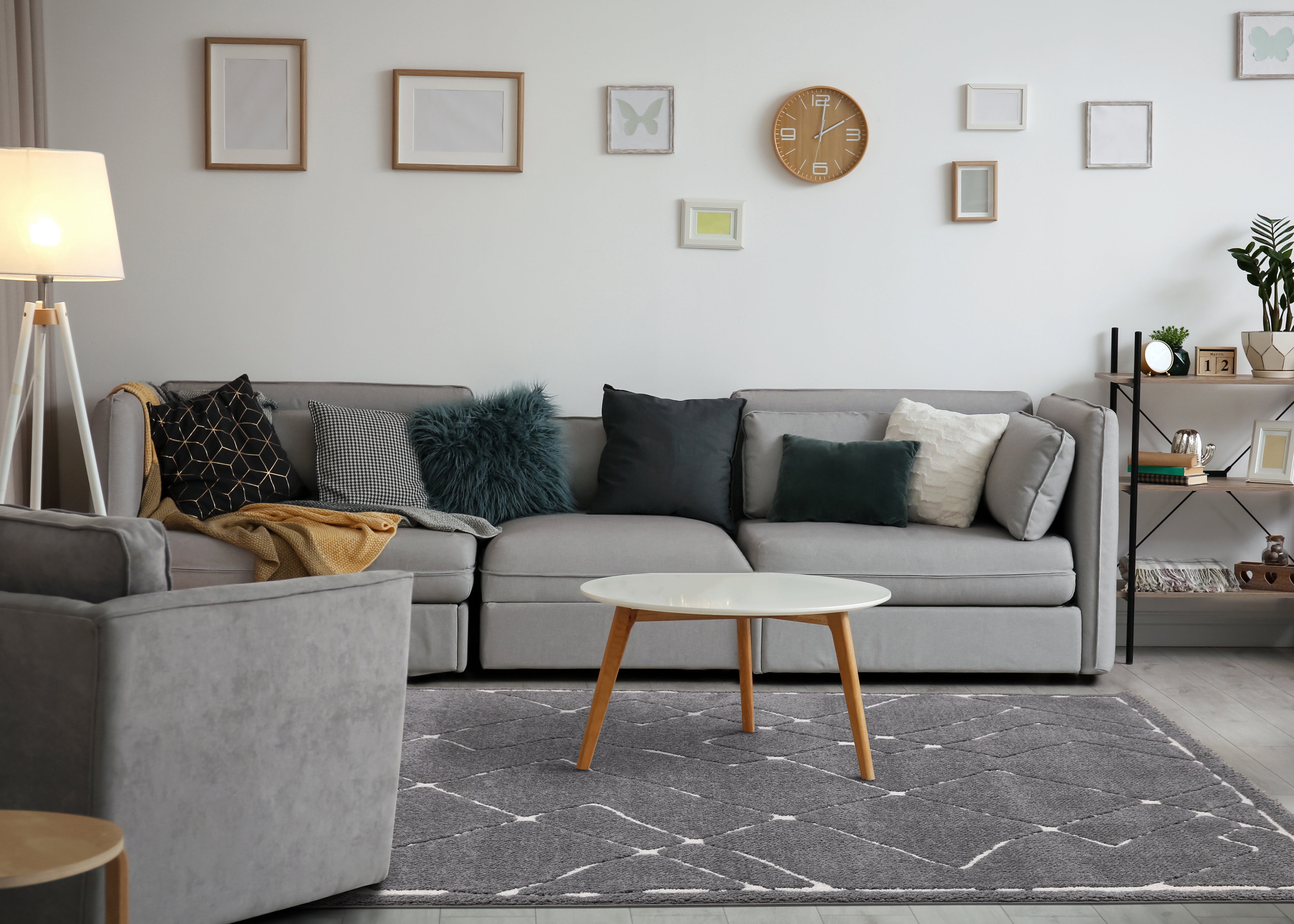 Talia Grey White Broken Lattice Rug