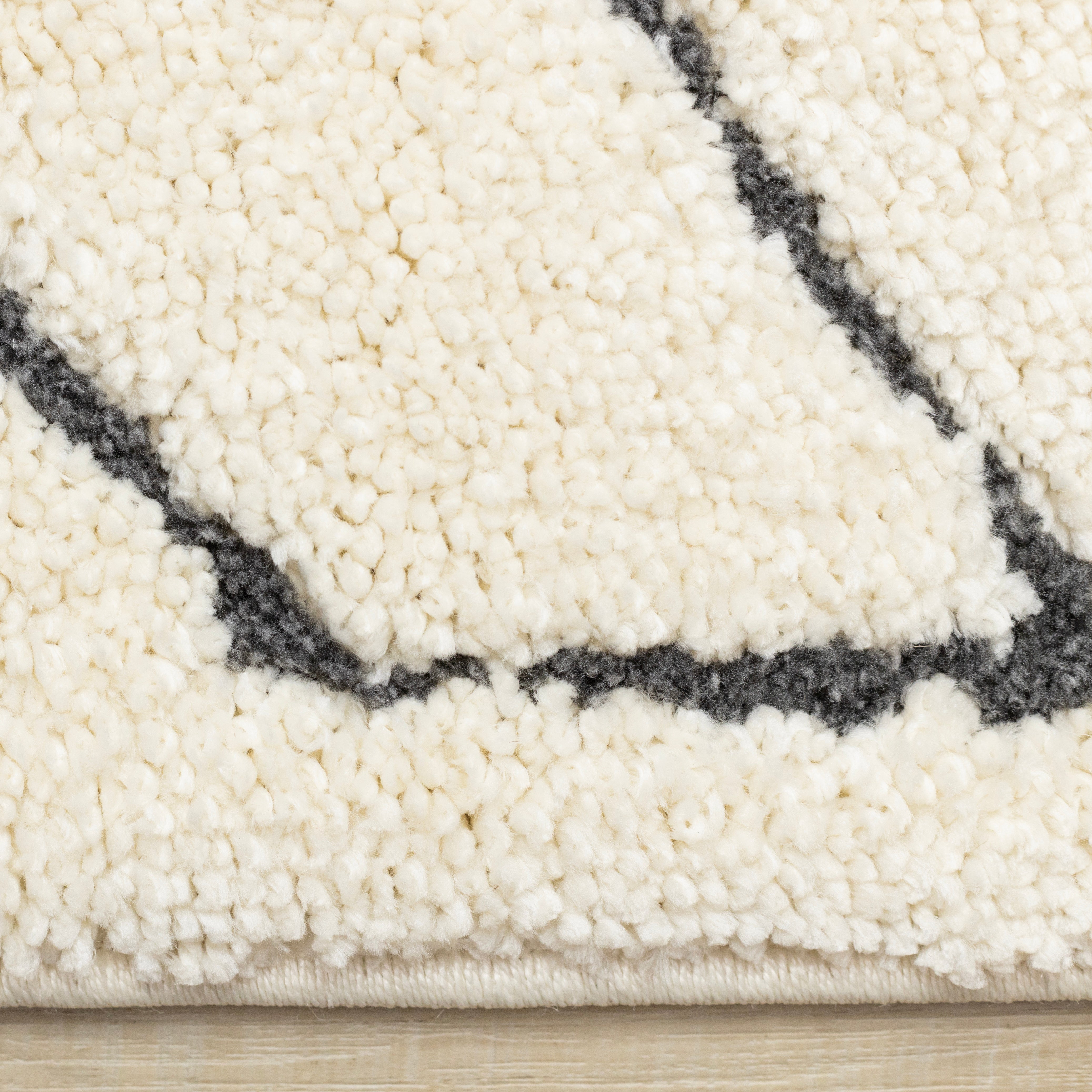 Talia Cream Black Broken Lattice Rug