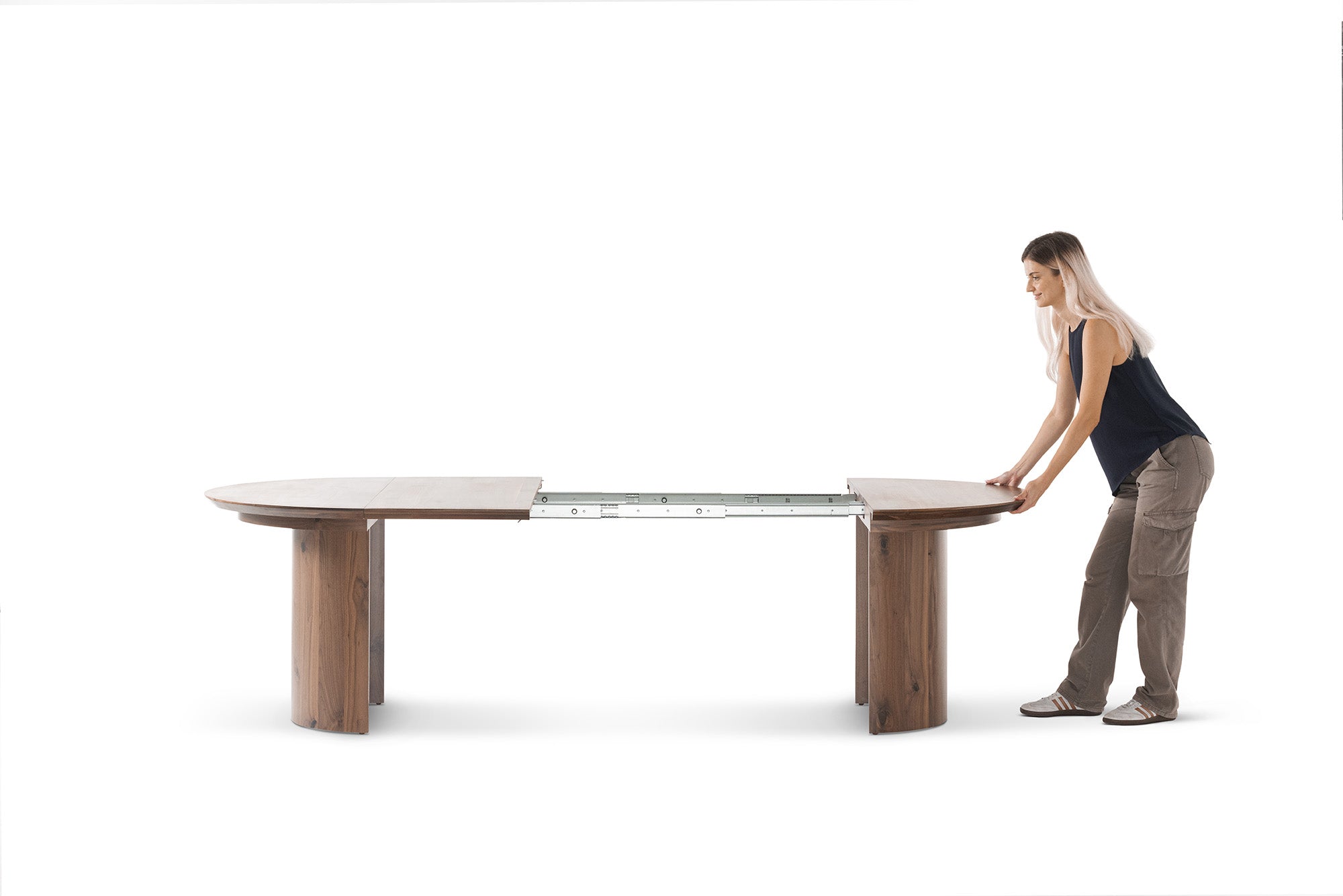 Transformer Table Laguna Round Dining Table