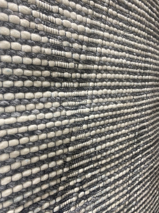 Chinook Handmade Wool Grey Diamond Rug CHIN-600GRY