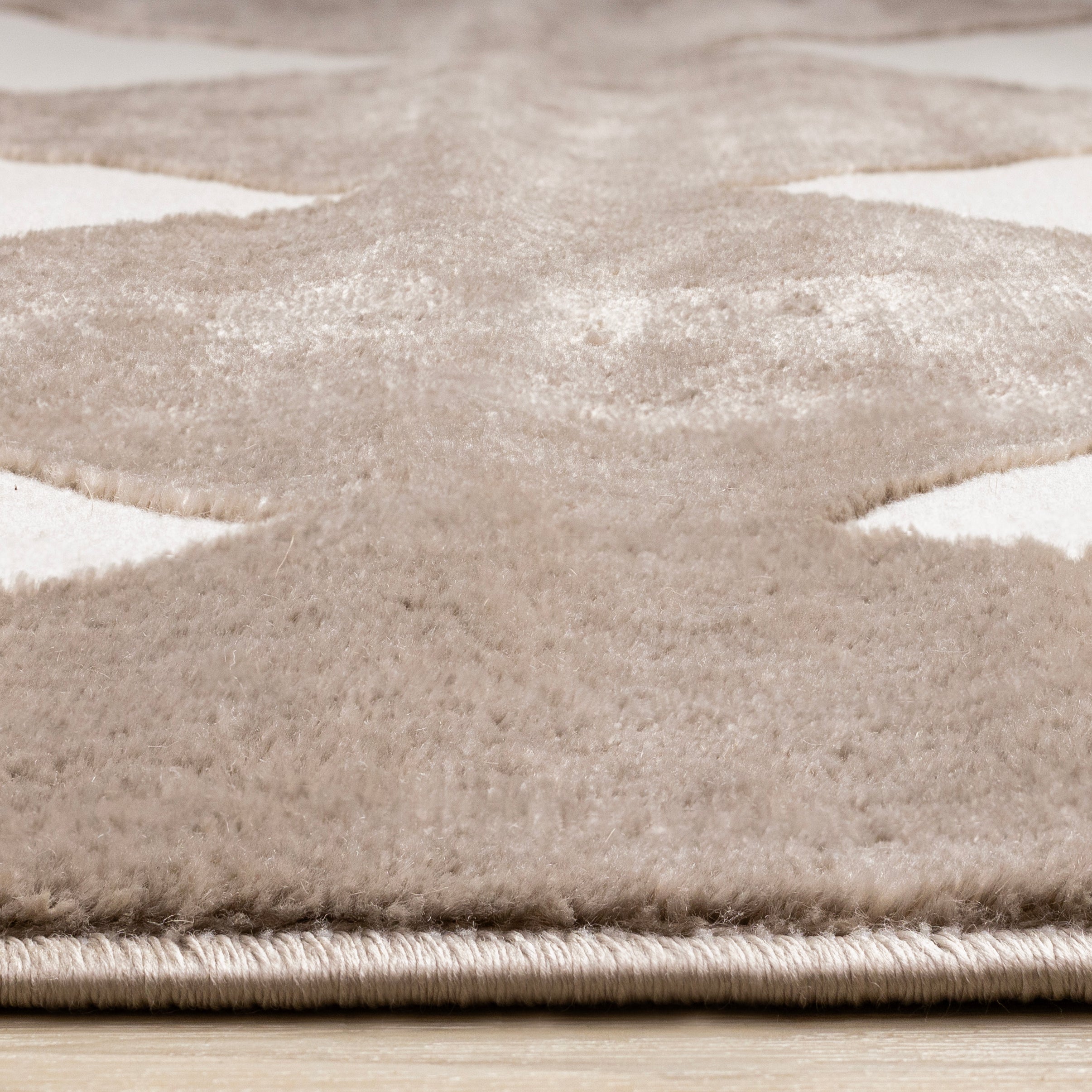 Leo Brown Cream Diamond Design Rug