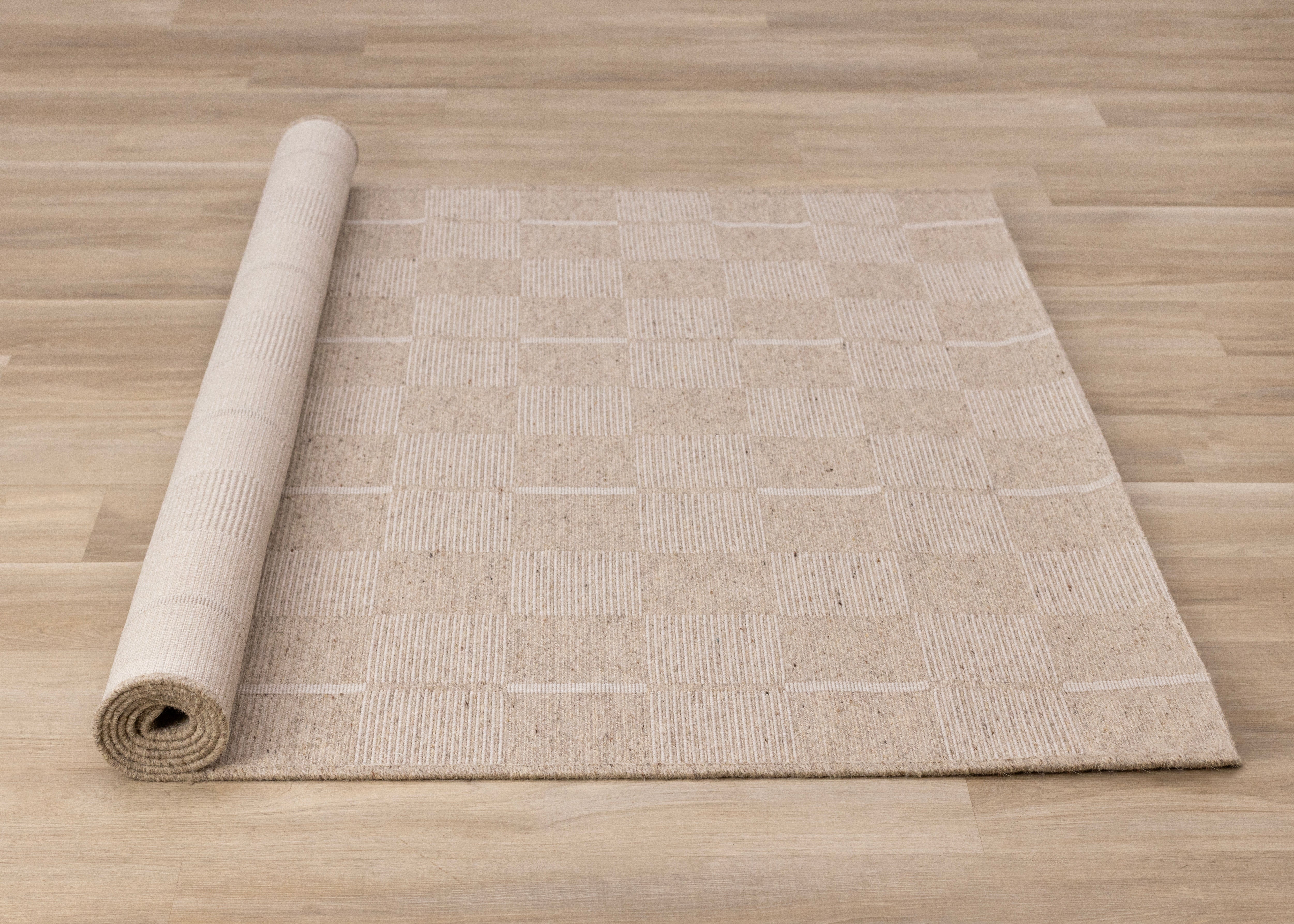 Peak Beige White Checkered Design Rug