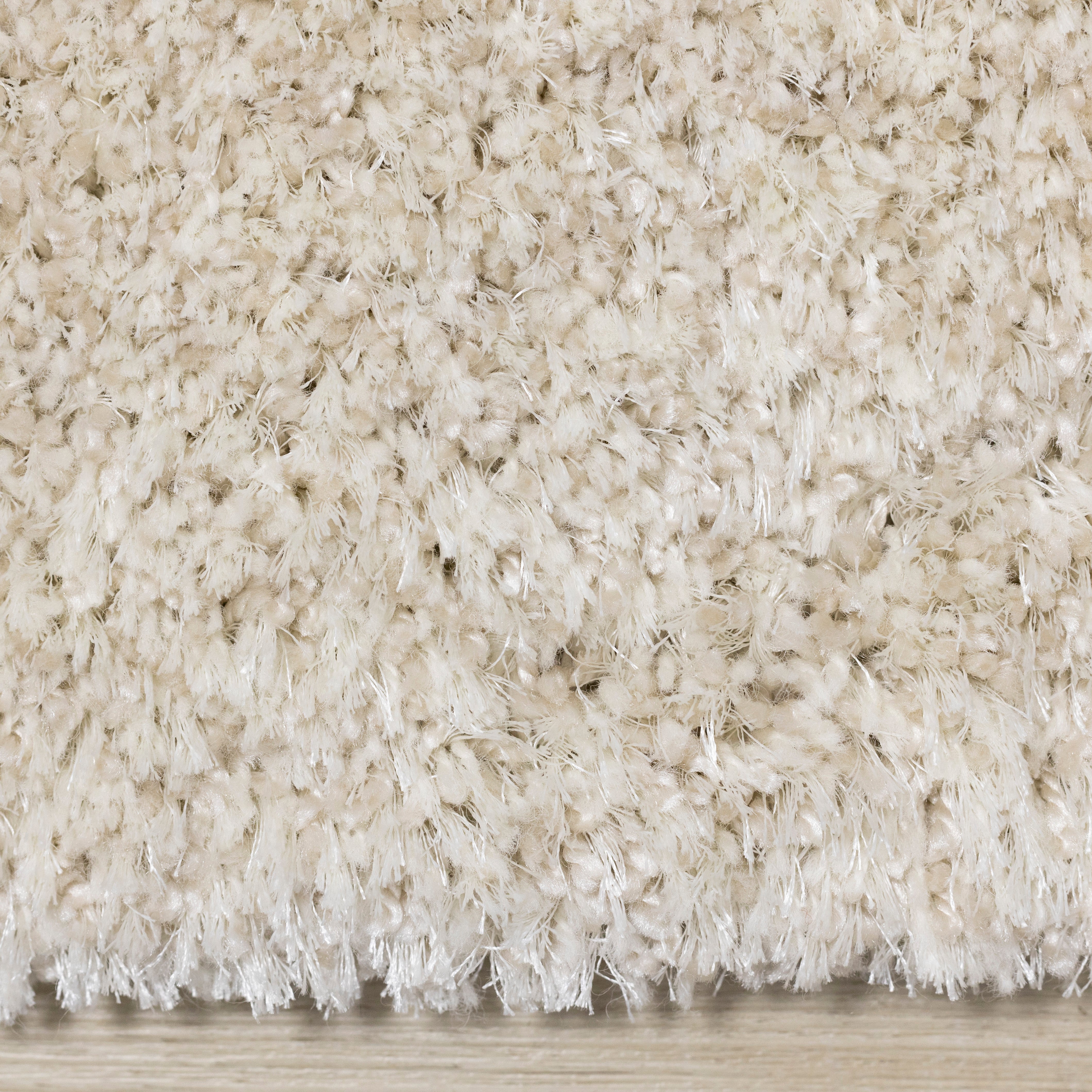 Roman Cream Subtle Diamond Pattern Rug