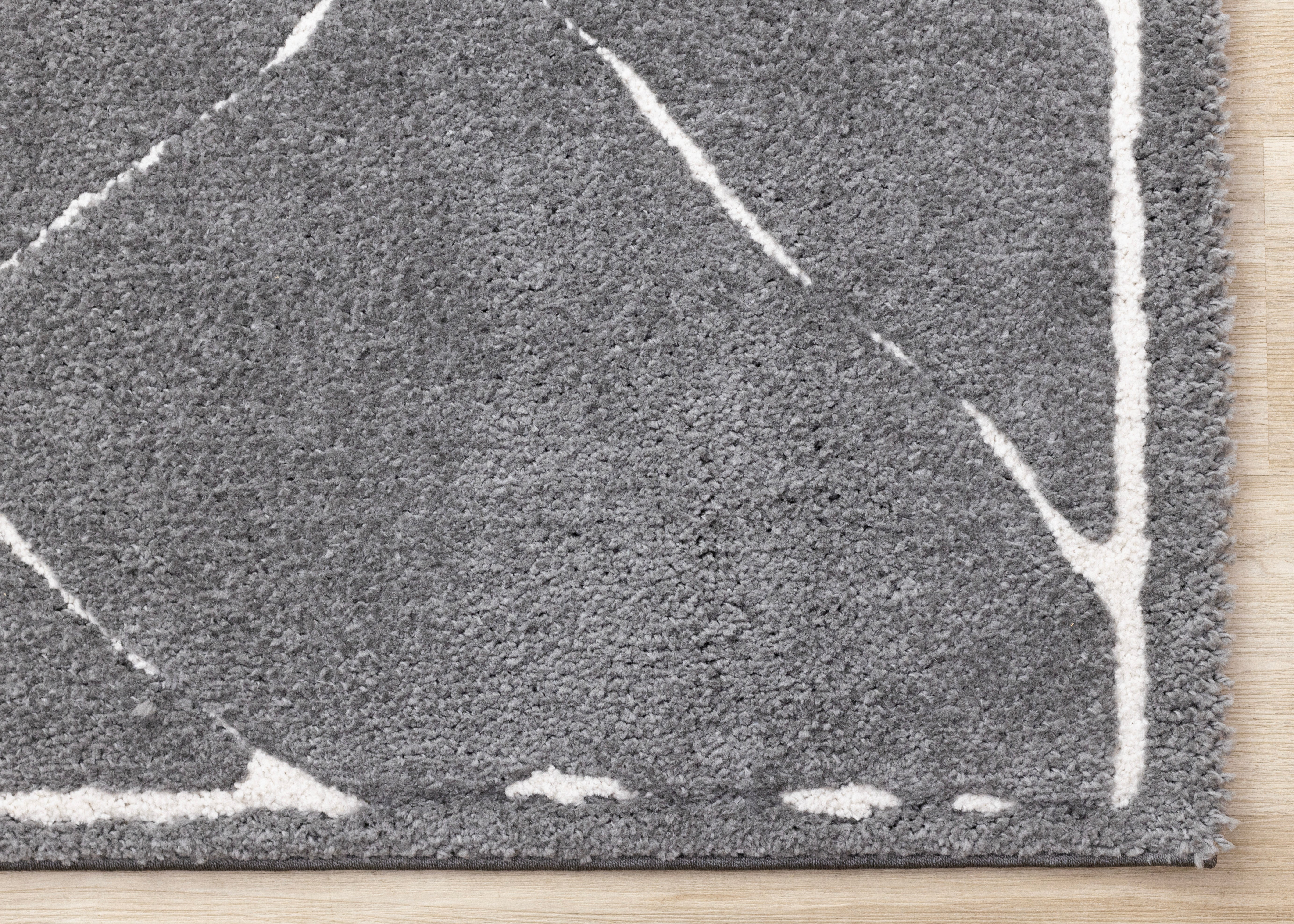 Talia Grey White Broken Lattice Rug