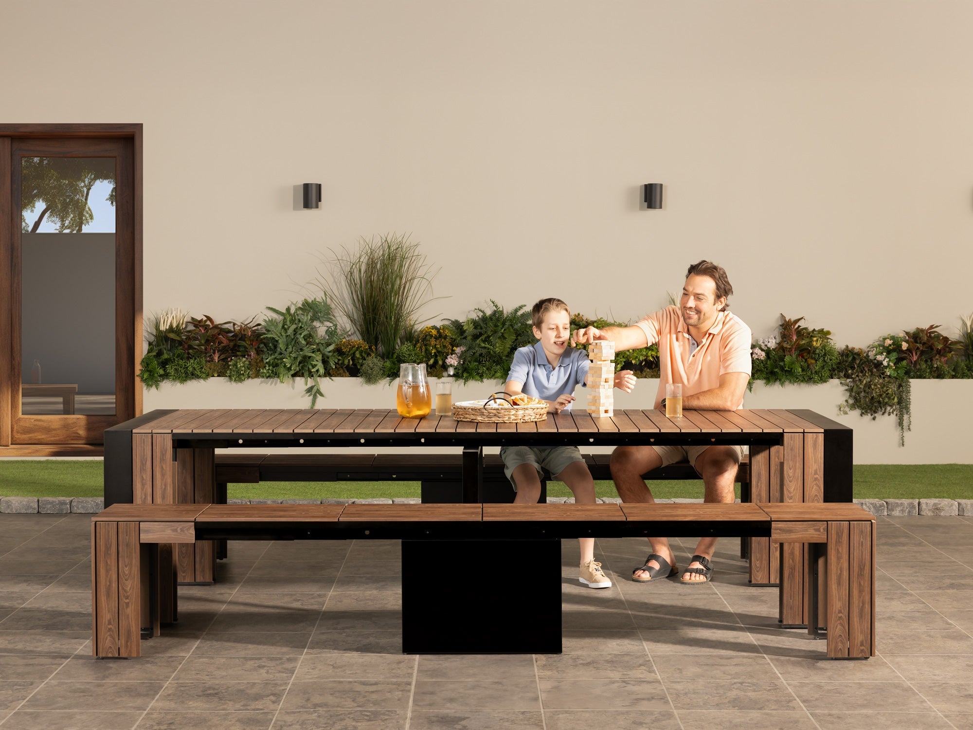 Transformer Outdoor Dining Set – The Gathering