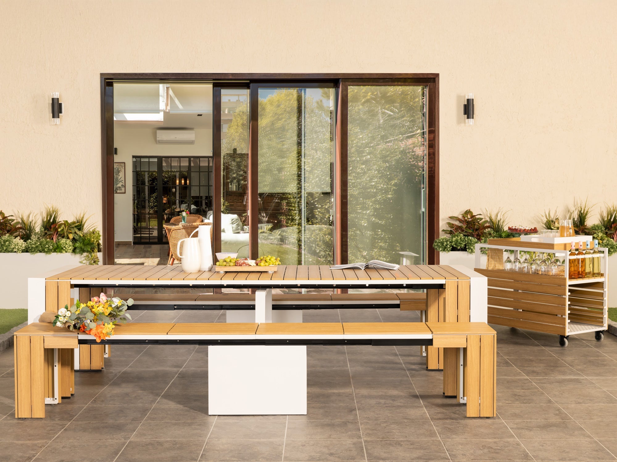 Transformer Outdoor Dining Set – The Gathering